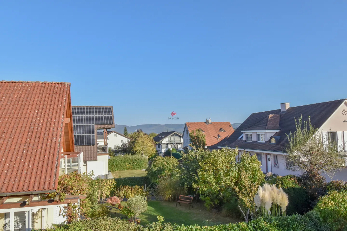 Casa bifamiliare in posizione soleggiata con potenziale di ampliamento - Foto 5 di 9