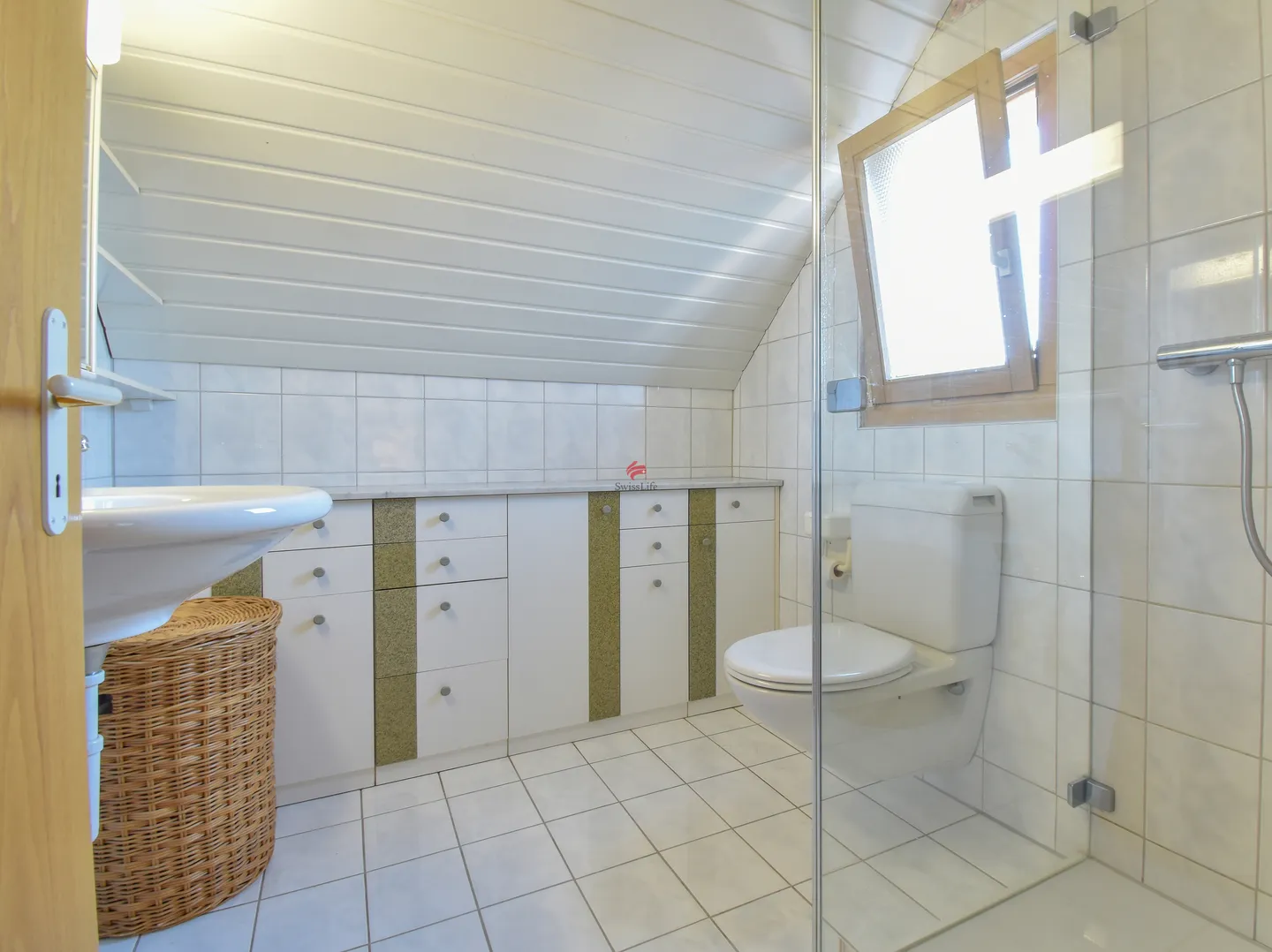 Casa bifamiliare in posizione soleggiata con potenziale di ampliamento - Foto 6 di 9