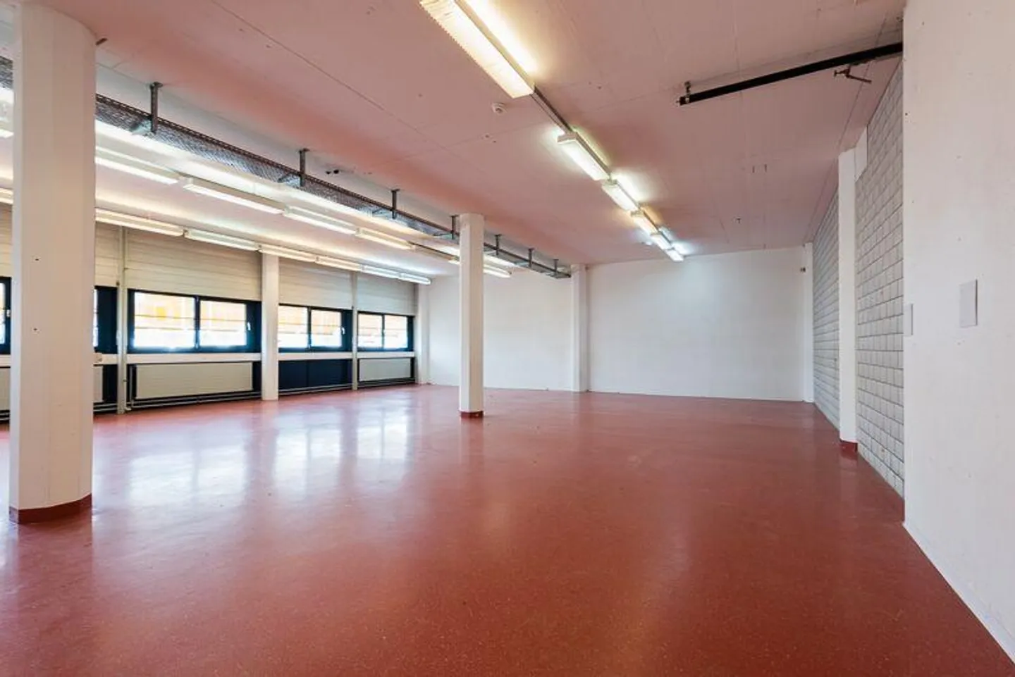 Beautiful office for rent in Gland! - Photo 4 of 4