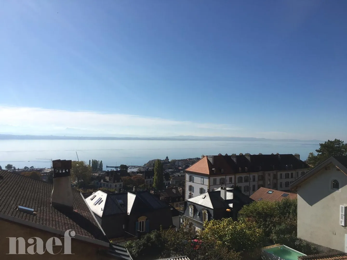 Appartement Charmant avec Vue sur le Lac - Photo 1 sur 10