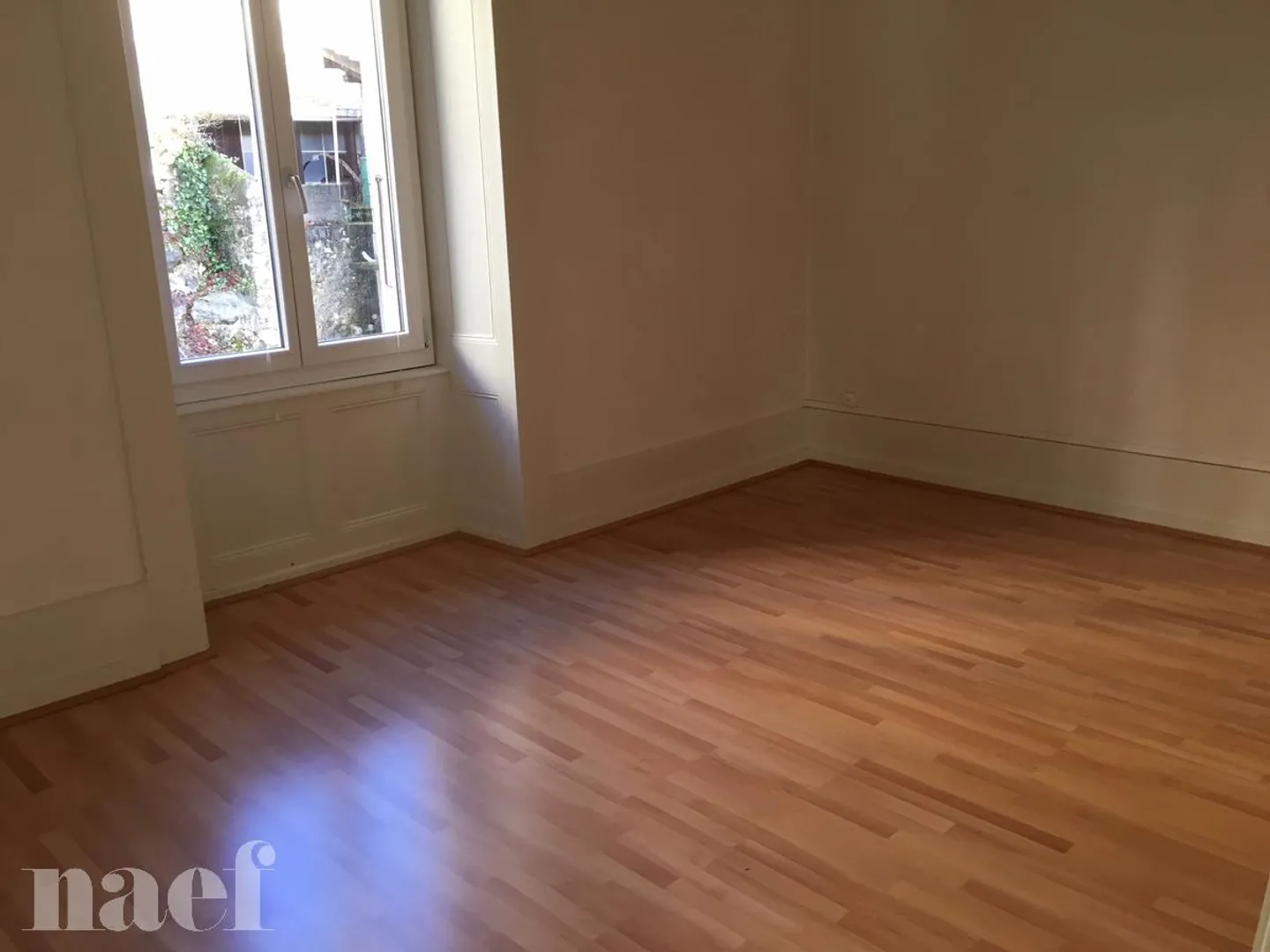 Appartement Charmant avec Vue sur le Lac - Photo 8 sur 10