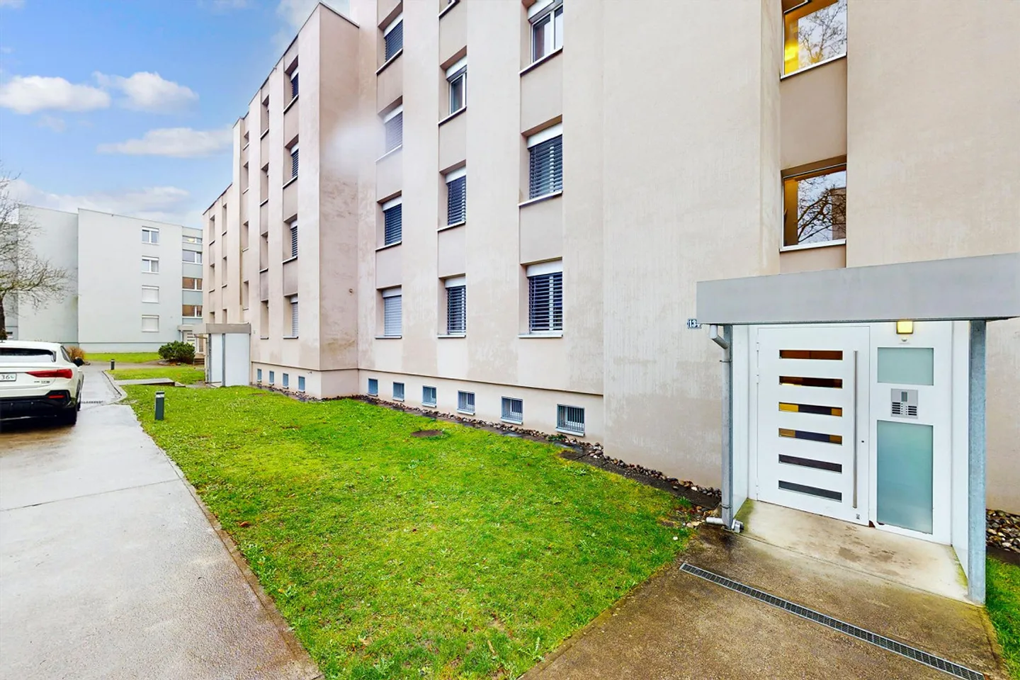 Modernes Familienhaus in Uster - Foto 1 von 10