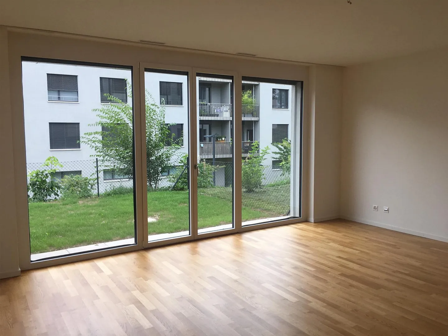 Enjoy the calm of Chêne-Bougeries - Photo 2 of 9