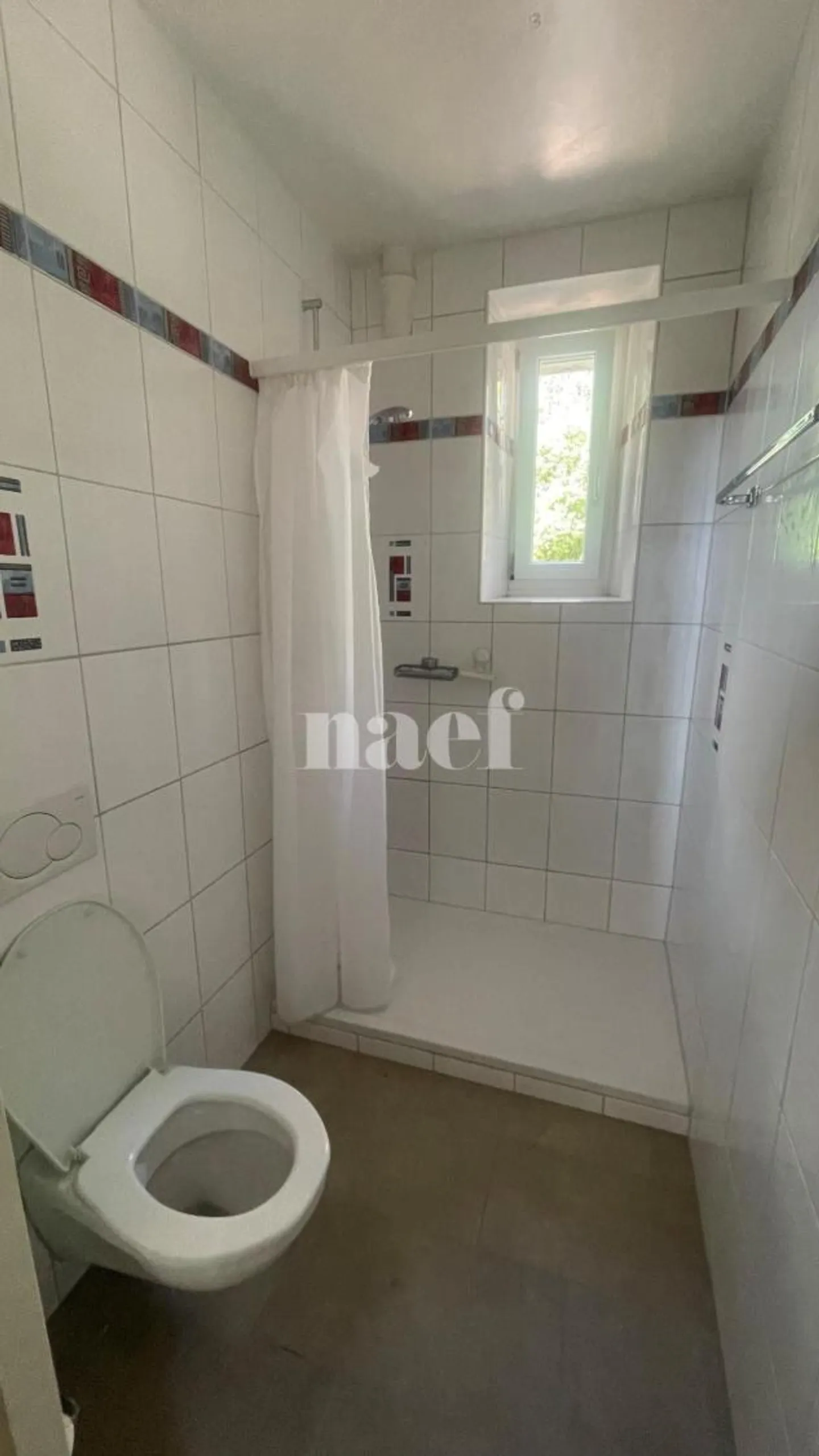 Appartement Charmant avec Vue sur le Lac - Photo 10 sur 10