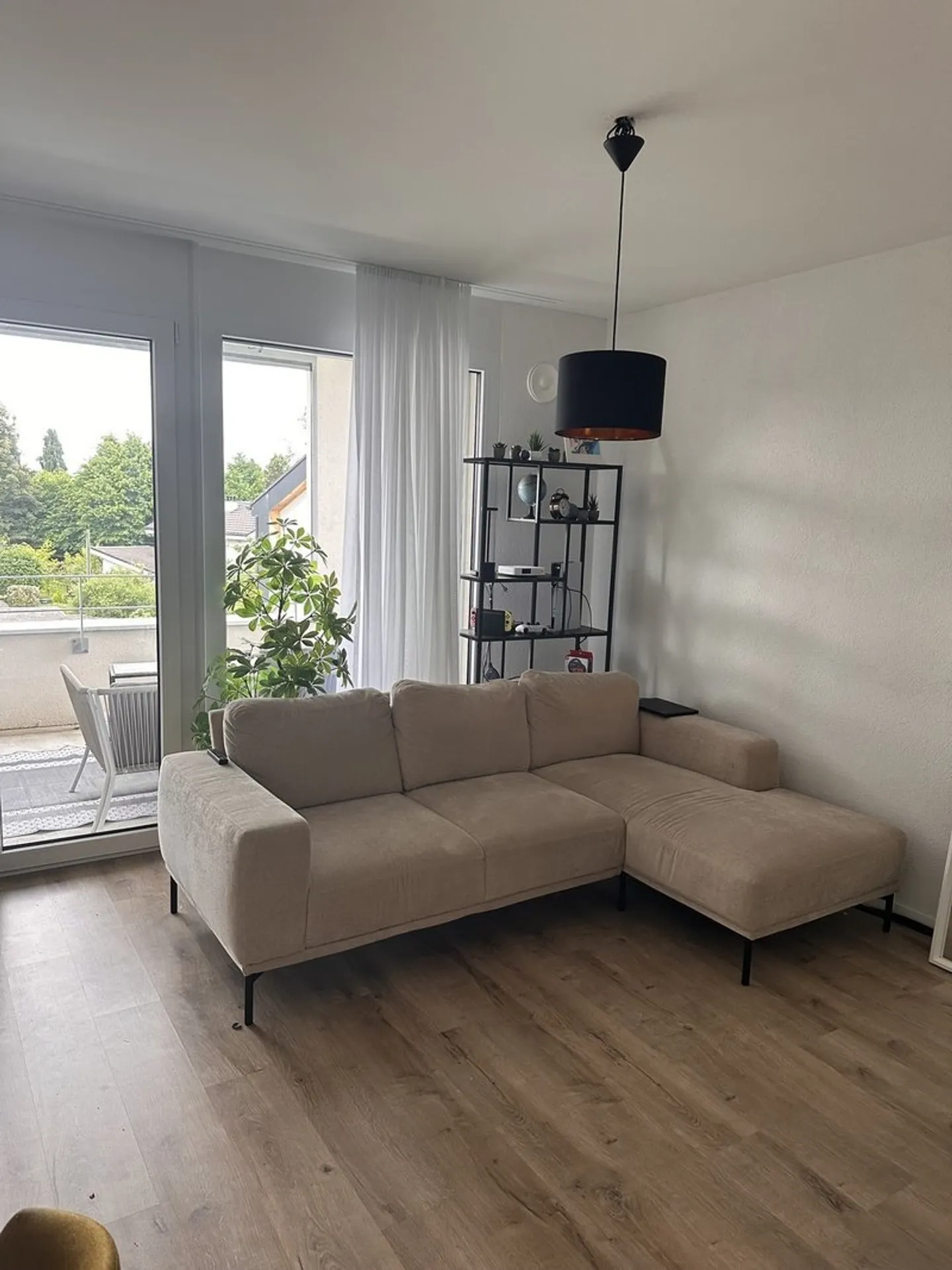 Charmante 2.5-Zimmer-Wohnung - Foto 3 von 8