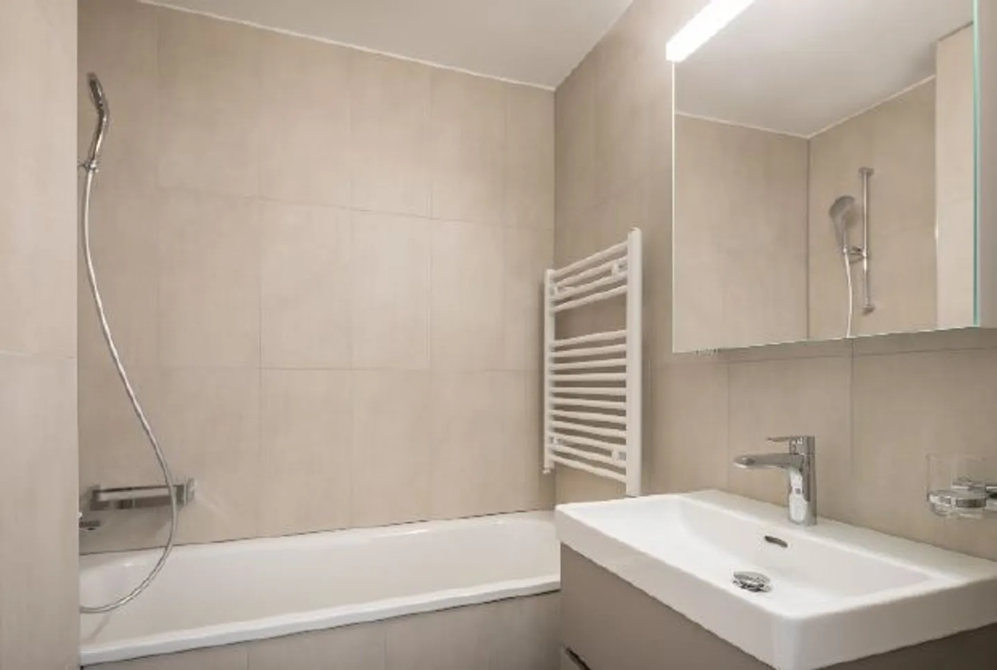 Appartamento 2.5 stanze - Foto 6 di 7