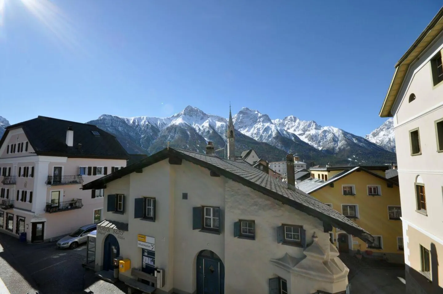 Chalet in Sent mit Entwicklungspotenzial - Foto 4 von 7