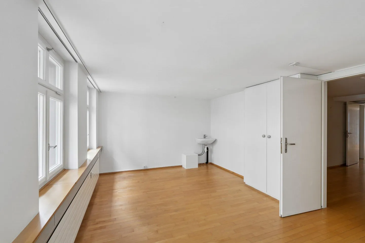 Spazi polifunzionali per studi professionali in posizione privilegiata! - Foto 9 di 13