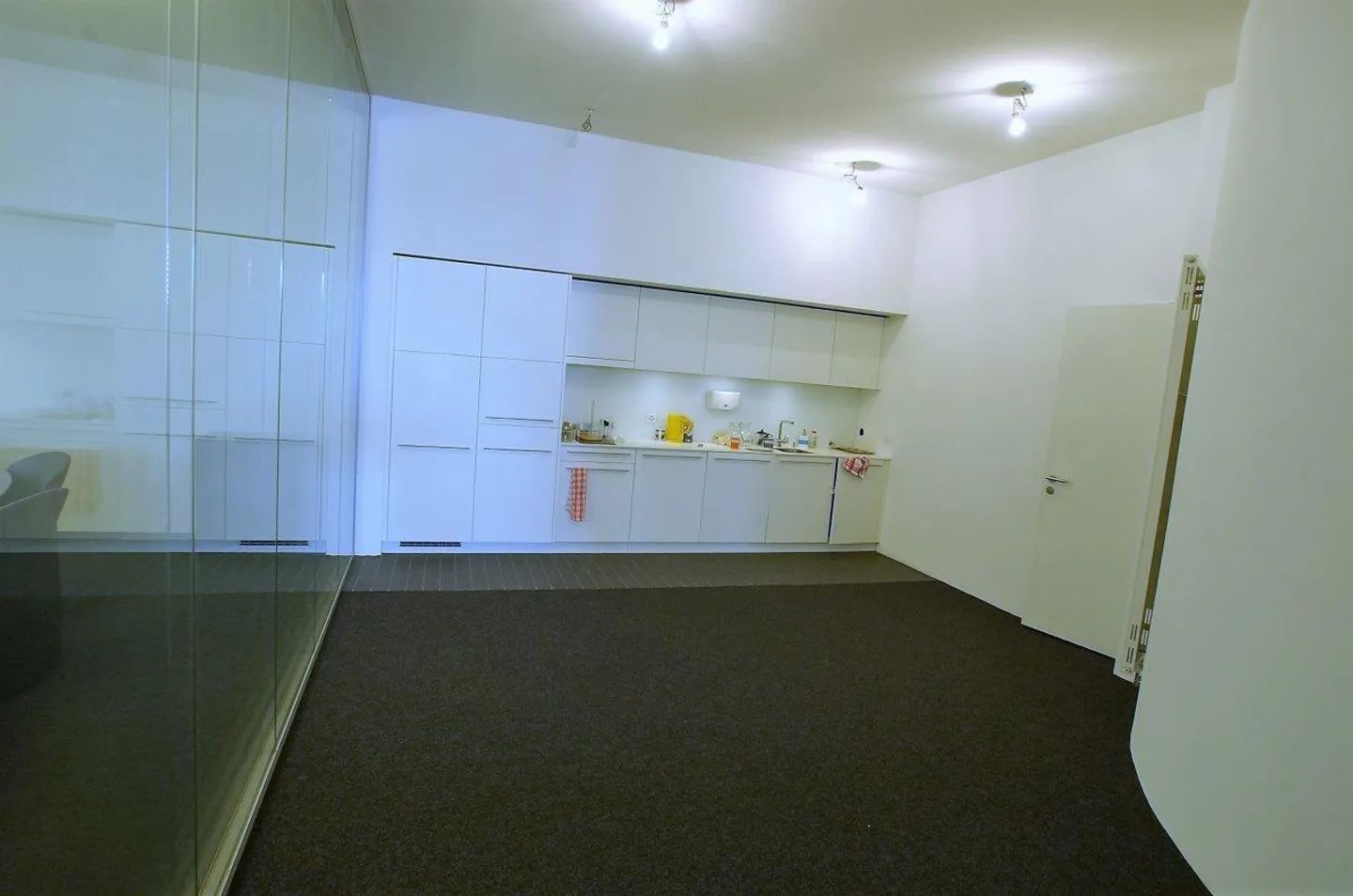 Montreux - Grand-rue 40 - Locale di 270 m2 al 1° piano - Foto 3 di 4