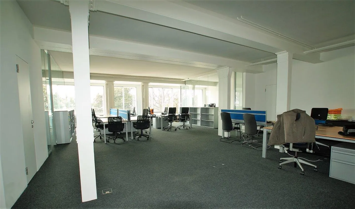 Montreux - Grand-rue 40 - Locale di 270 m2 al 1° piano - Foto 4 di 4
