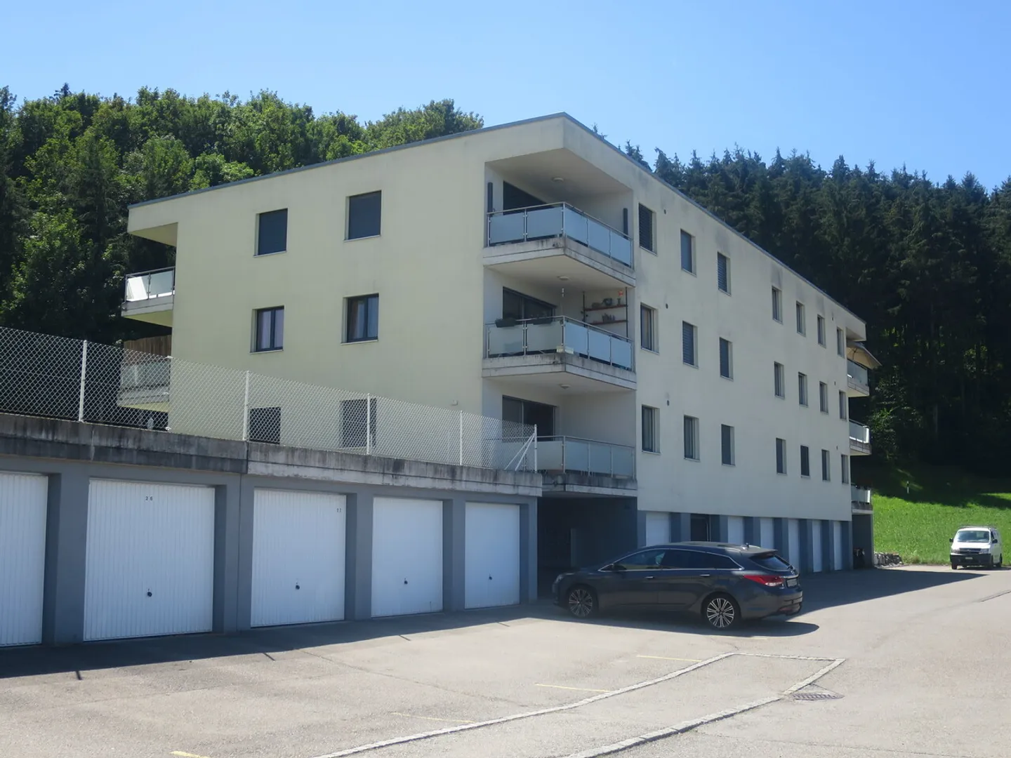 Wohnung mit 2.5 Zimmern vollständig ausgestattet in Farvagny - Photo 1 sur 9