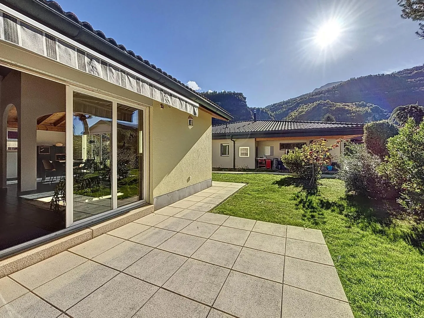 Villa familiale rénovée à Sion - Photo 7 sur 13