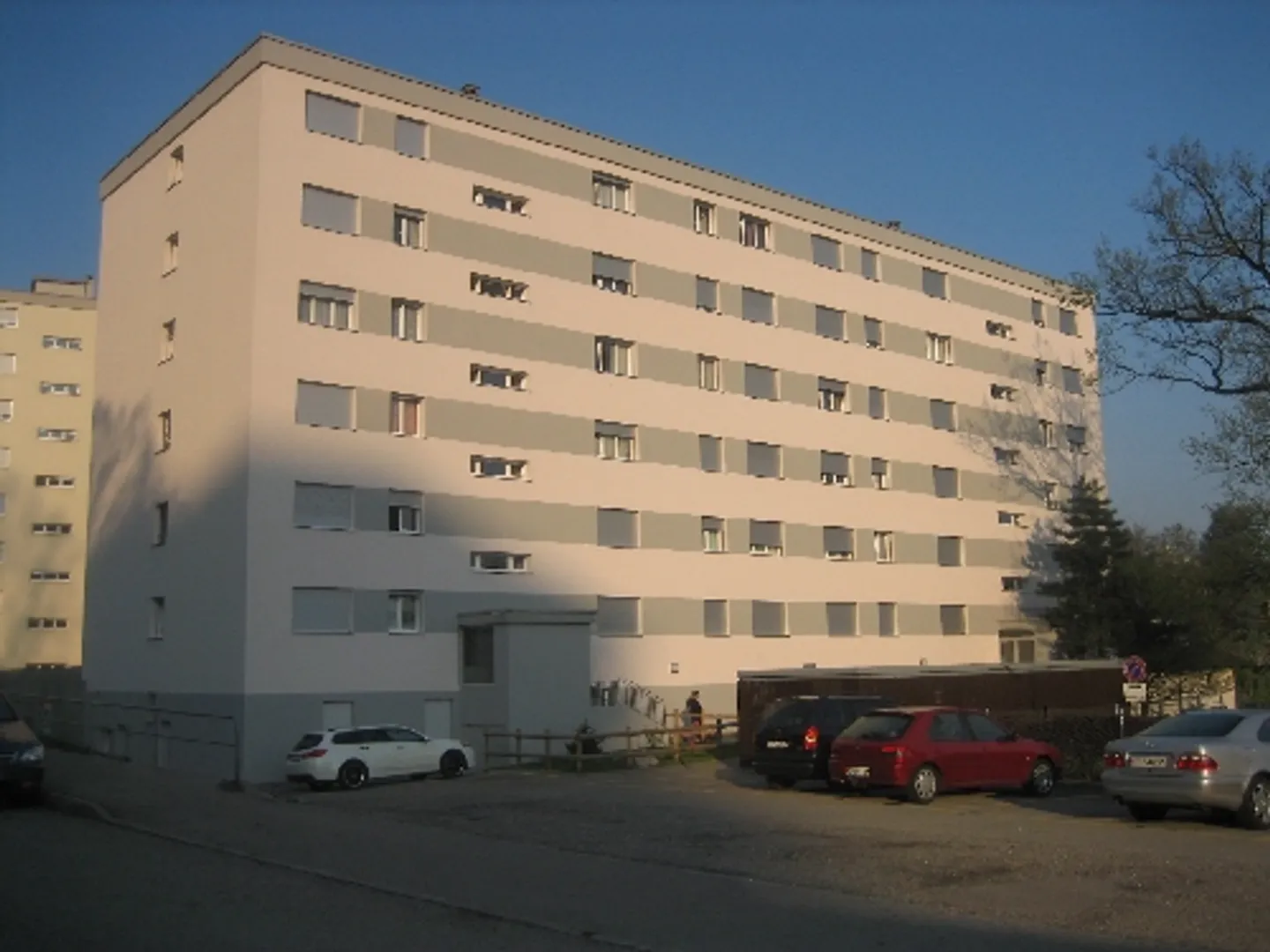 Studio close to all amenities - Photo 1 of 4