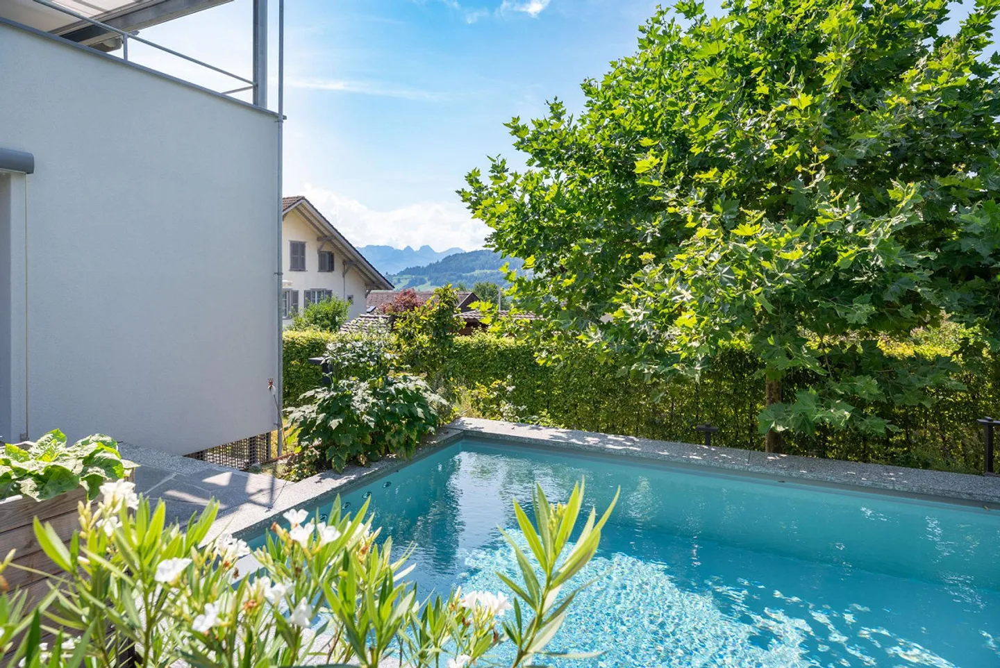 Maison bifamiliale exclusive avec oasis de jardin et piscine dans un emplacement privilégié... - Photo 4 sur 13