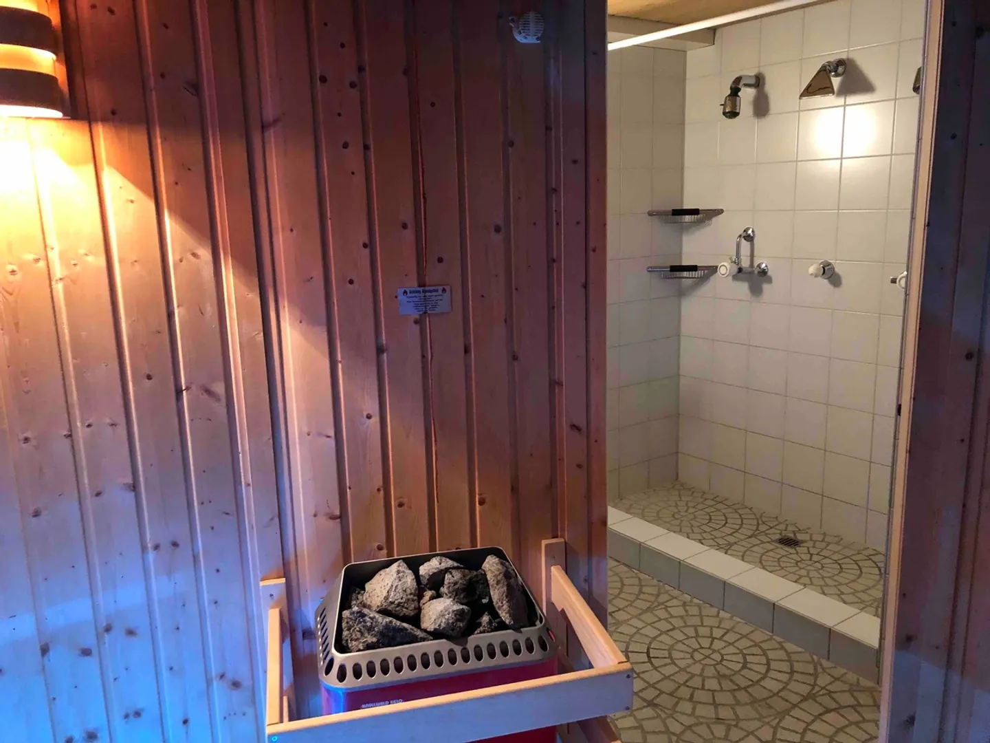 Unica casa unifamiliare di 7,5 stanze con oasi benessere e vista panoramica - Foto 10 di 13