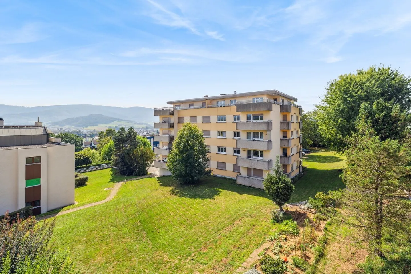 APPARTEMENT À LOUER DANS QUARTIER TRÈS ENSOLEILLÉ ET FAMILIAL - Photo 11 sur 12
