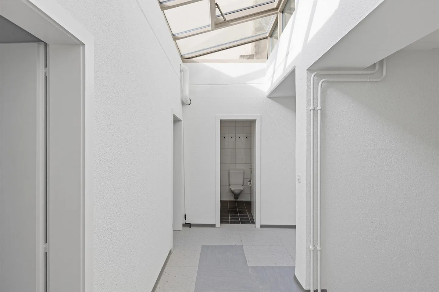 Trasferisciti ora - 1° mese senza affitto! - Foto 3 di 9