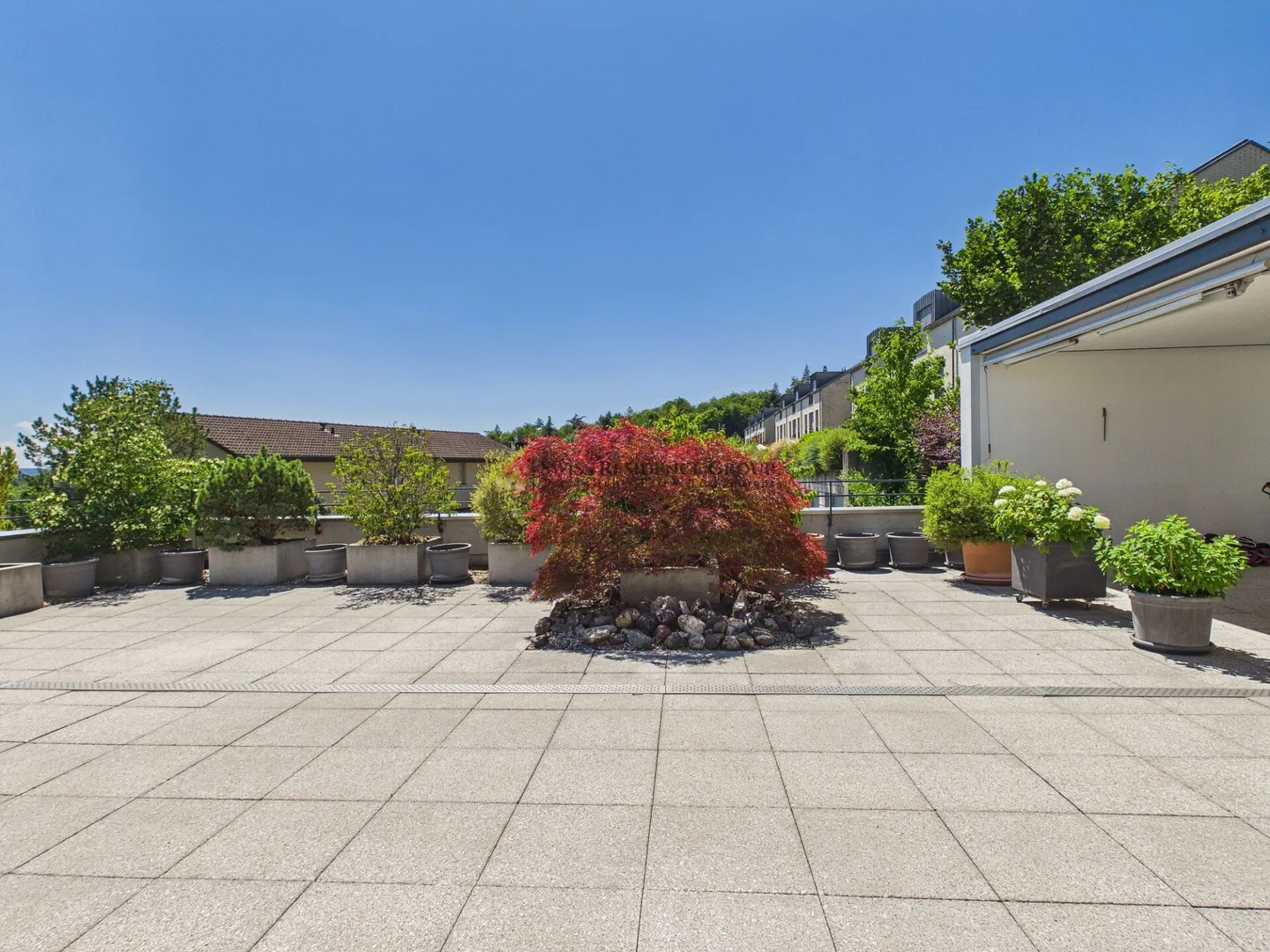 Exclusive living experience with gigantic terrace - Photo 13 of 16