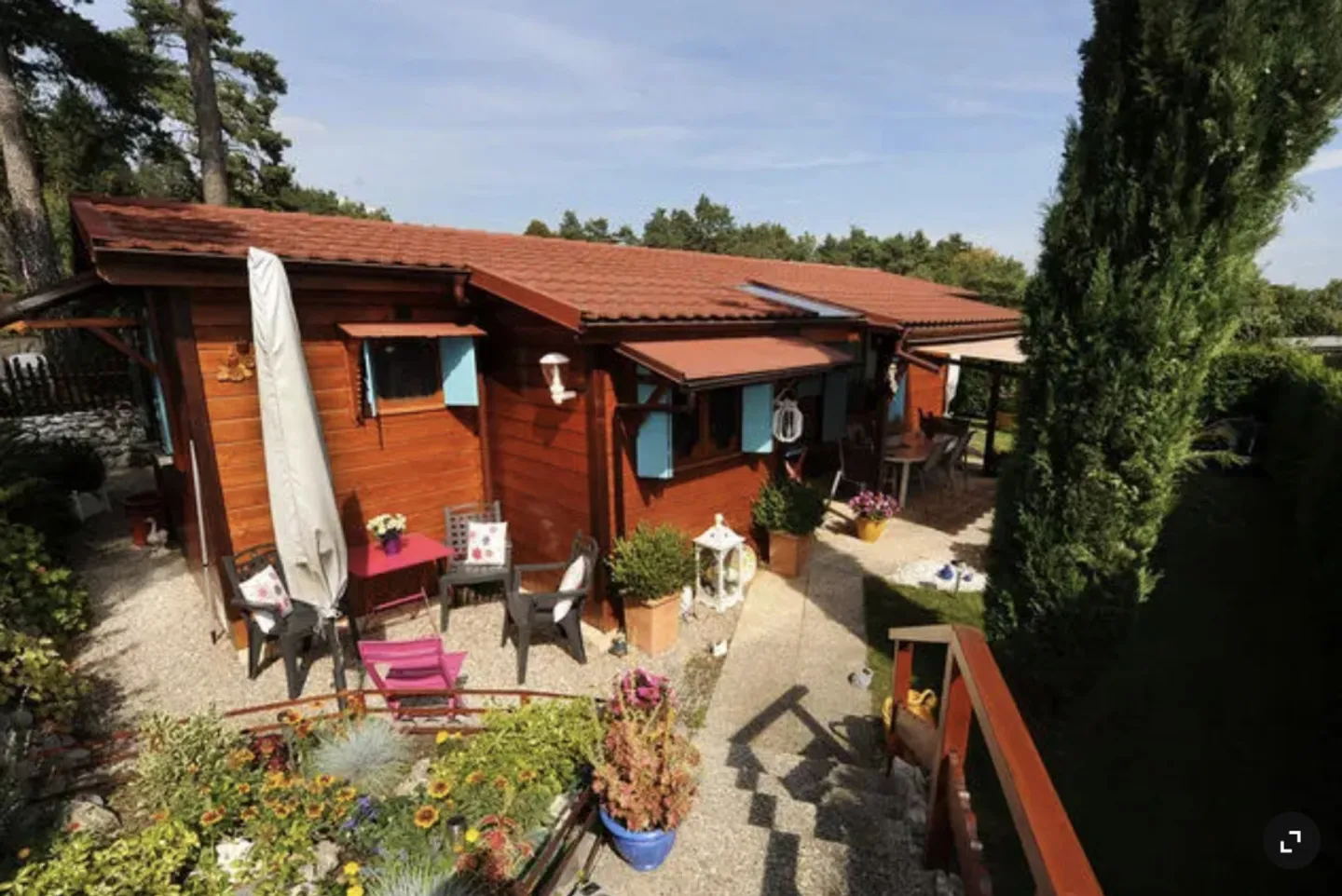 Magnificent mobile home for sale at Camping de la Rippe. - Photo 1 of 6