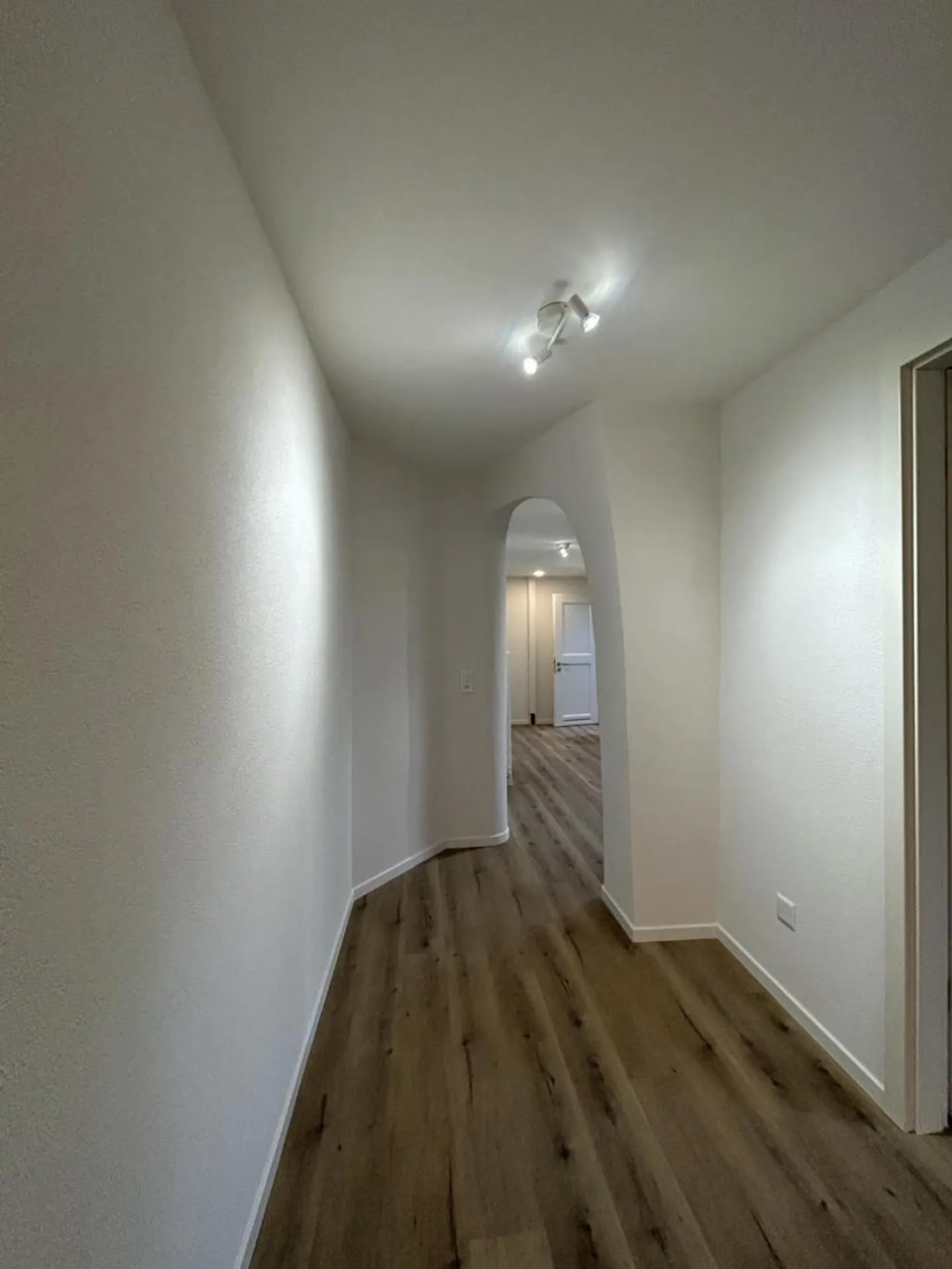 Appartement Charmant à Rolle - Photo 3 sur 8