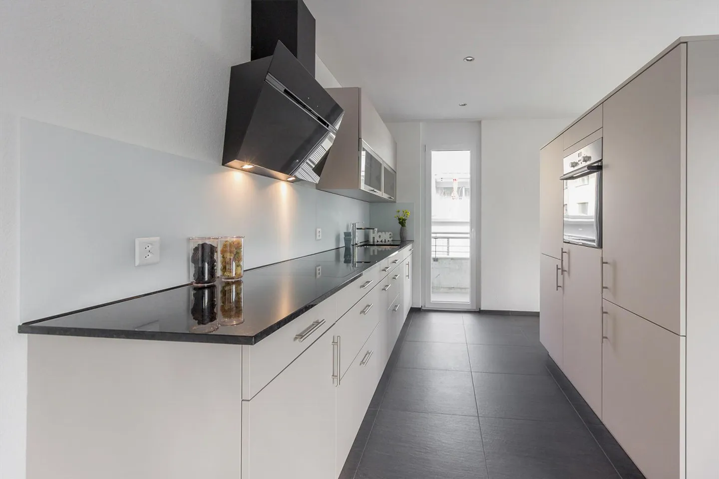 Apartment in a central location - 10 minutes walk from the center - Photo 1 of 7
