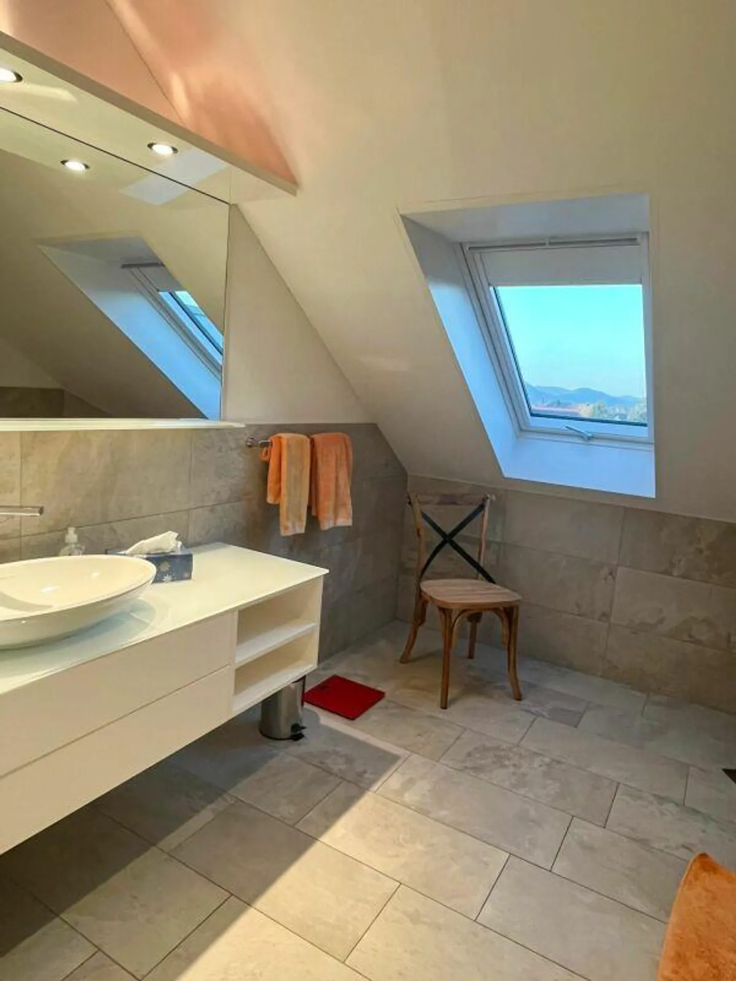 Vie moderne avec galerie et extras bien-être à Kriegstetten - Photo 3 sur 11