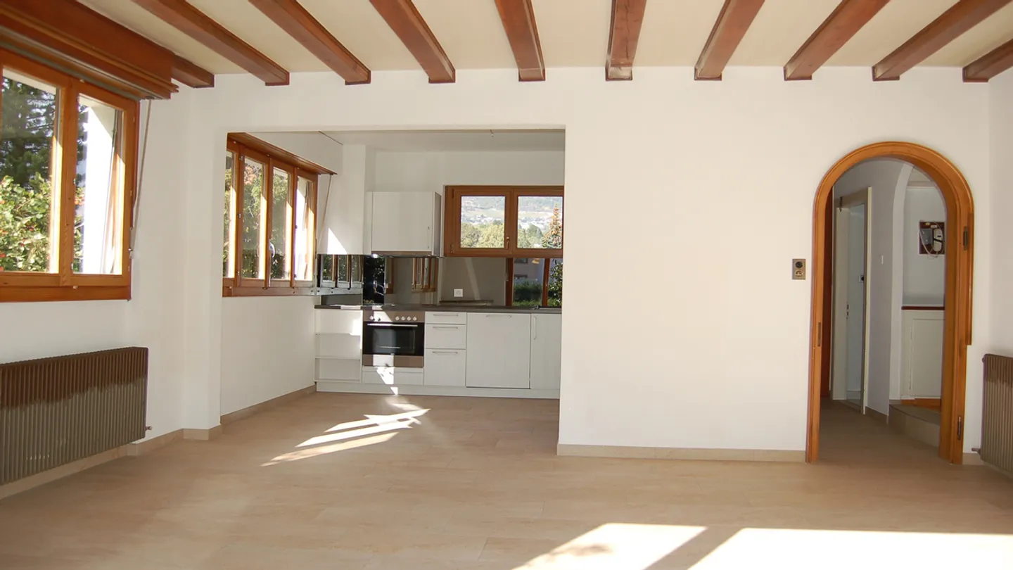 IN AFFITTO VILLA 5.5 STANZE A CHIPPIS - SIERRE - Foto 3 di 12