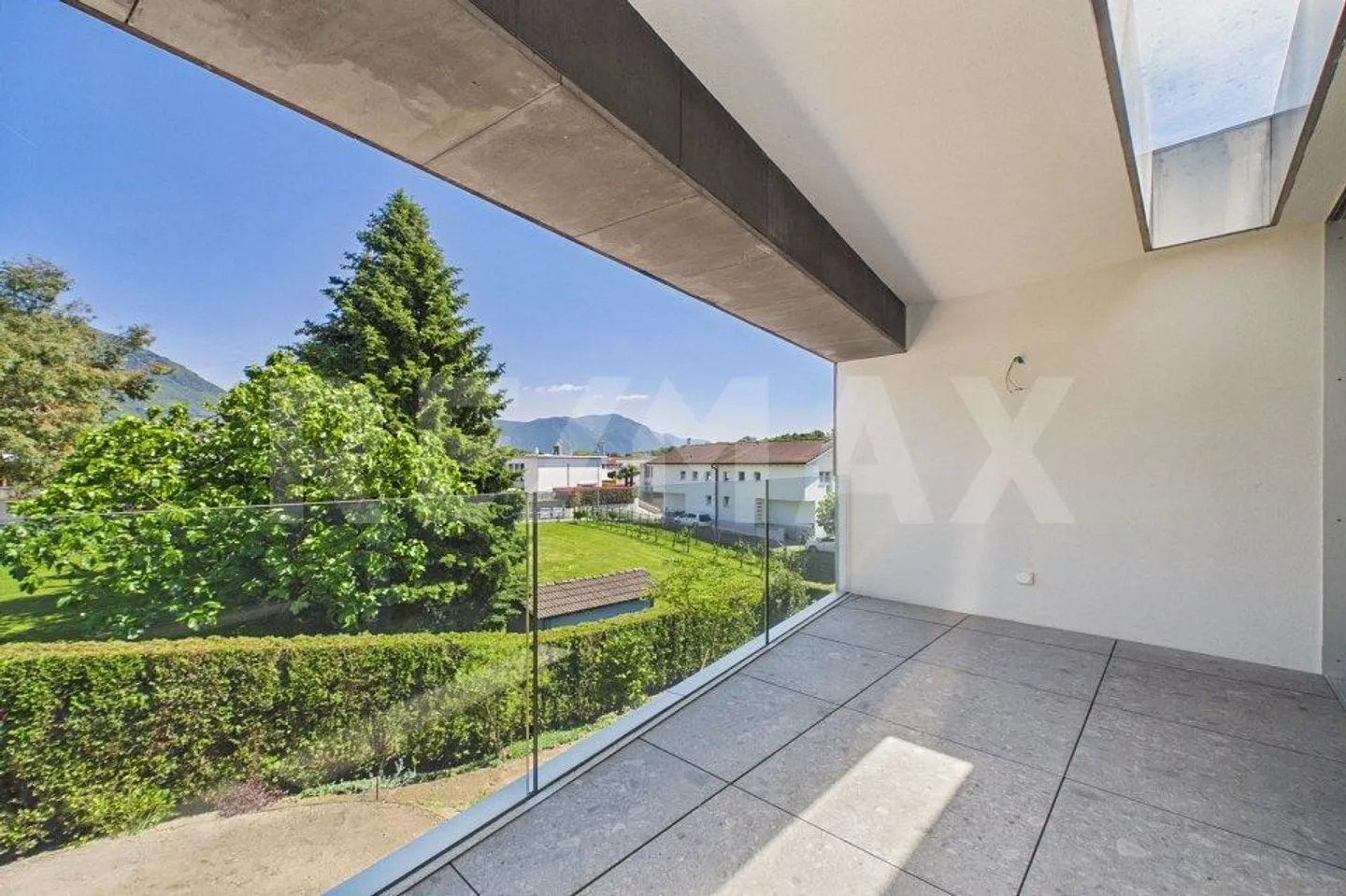Modern and Elegant 3 ½ Room Apartment in Comano - Photo 9 of 13