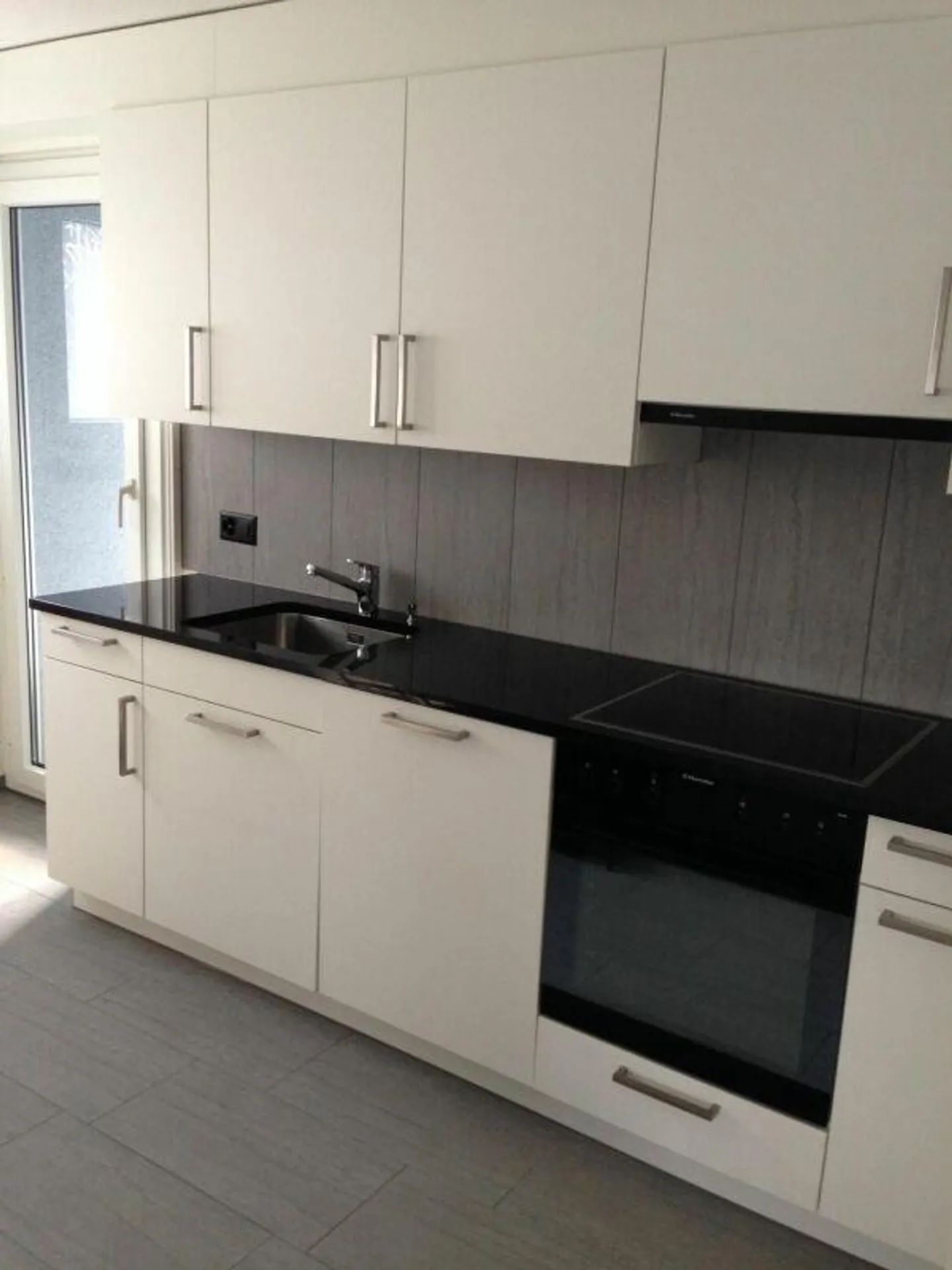 Beautiful 4.5-room apartment with 2 balconies - continuously renovated - Photo 9 of 9