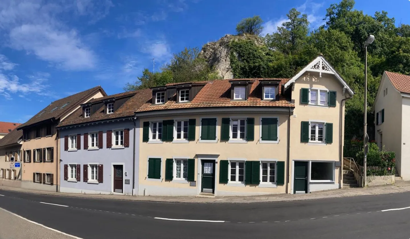 Opportunité unique MFH avec 7 unités et ~ 5,0 % de rendement - Photo 1 sur 18