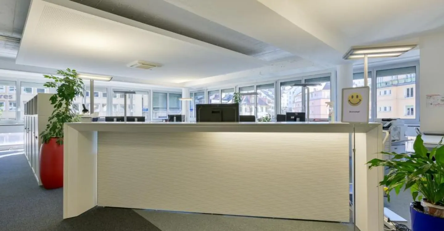 Bureau spacieux à Lausanne - Photo 2 sur 10