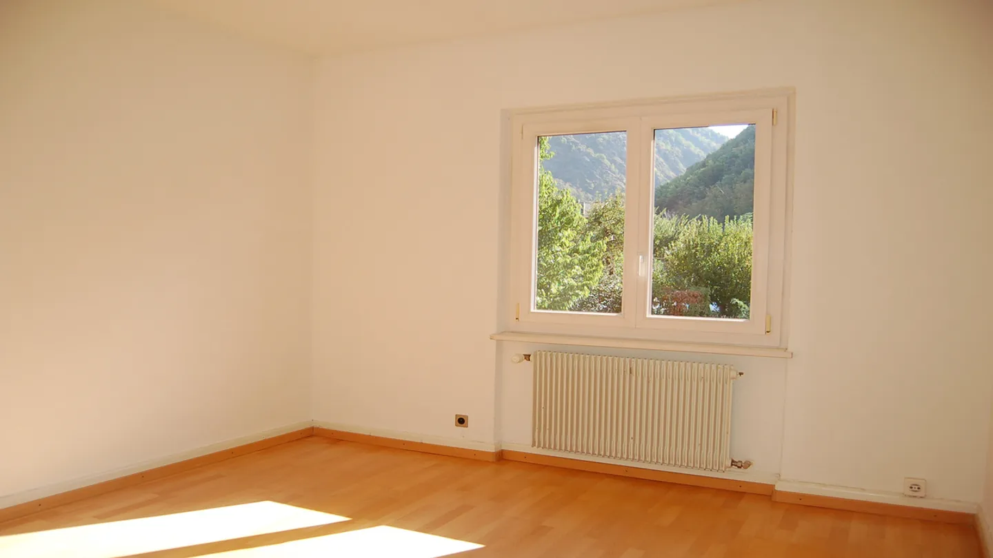 IN AFFITTO VILLA 5.5 STANZE A CHIPPIS - SIERRE - Foto 6 di 12