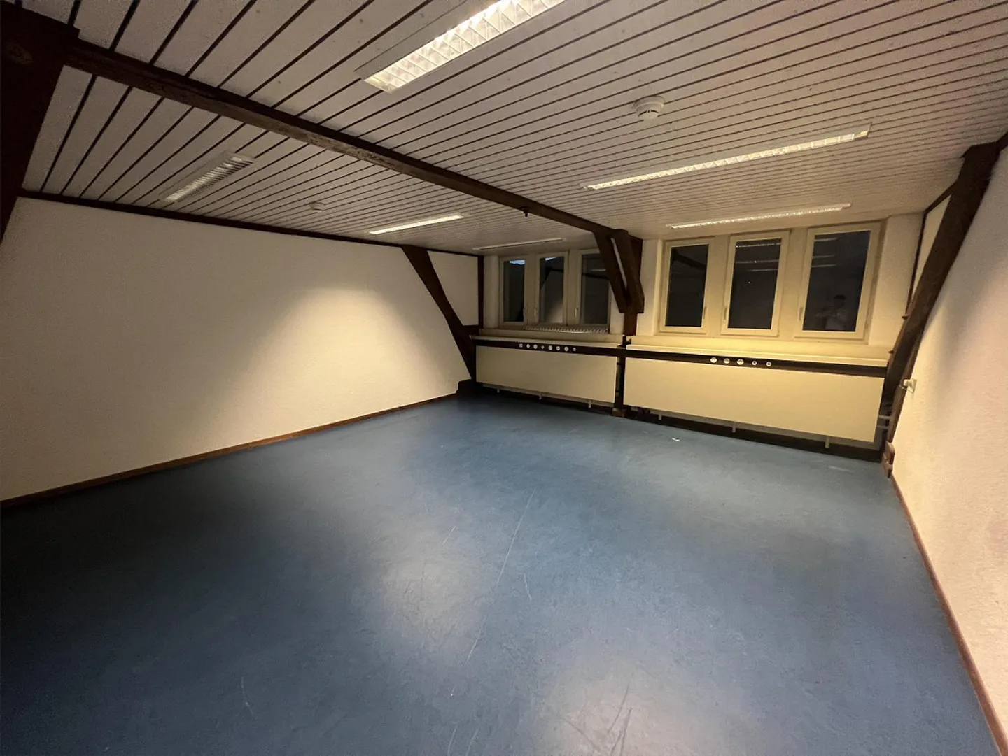 Espaces commerciaux et de bureau à partir de 20m2 à louer à Balsthal - Photo 6 sur 13