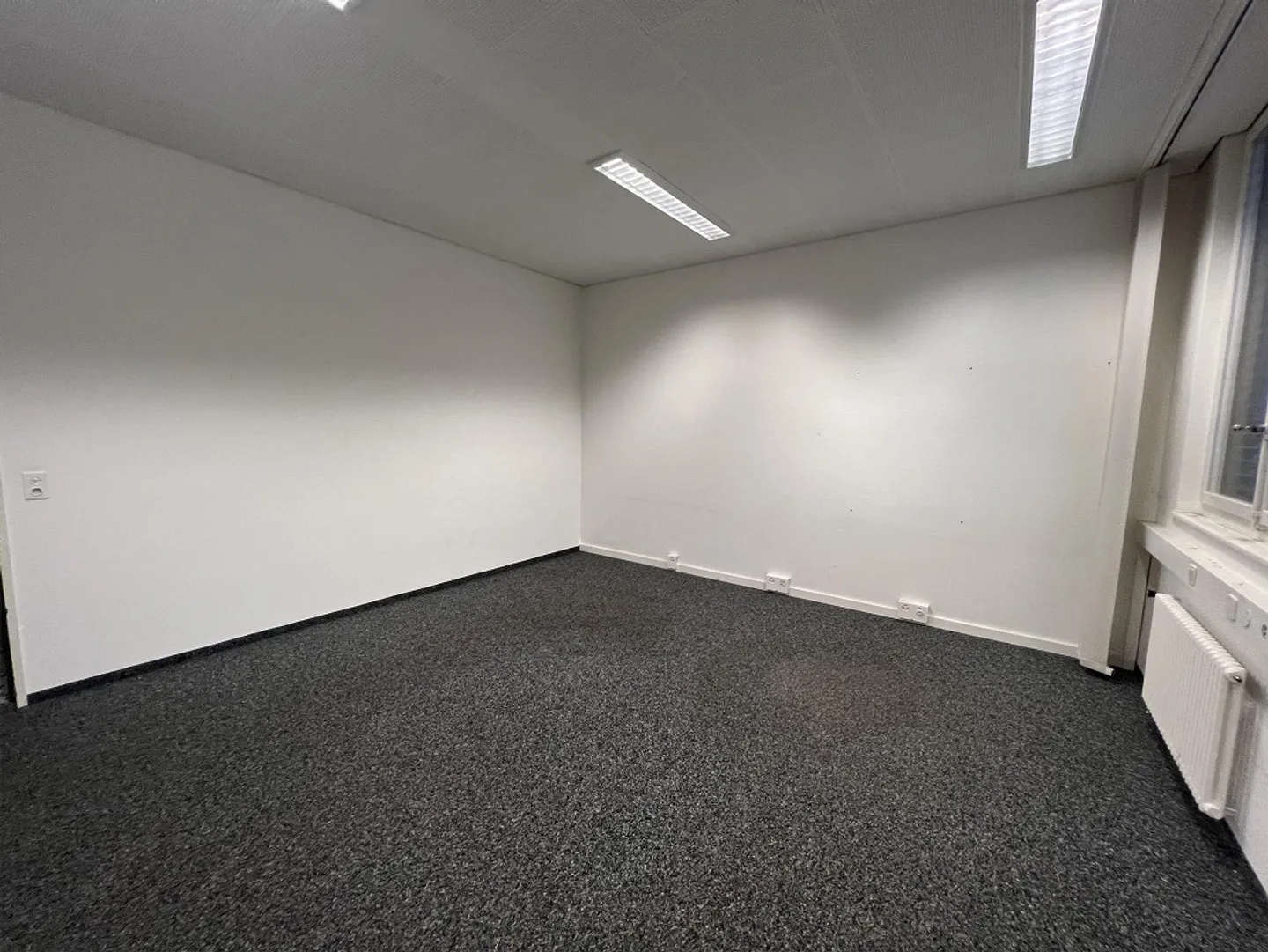 Espaces commerciaux et de bureau à partir de 20m2 à louer à Balsthal - Photo 8 sur 13