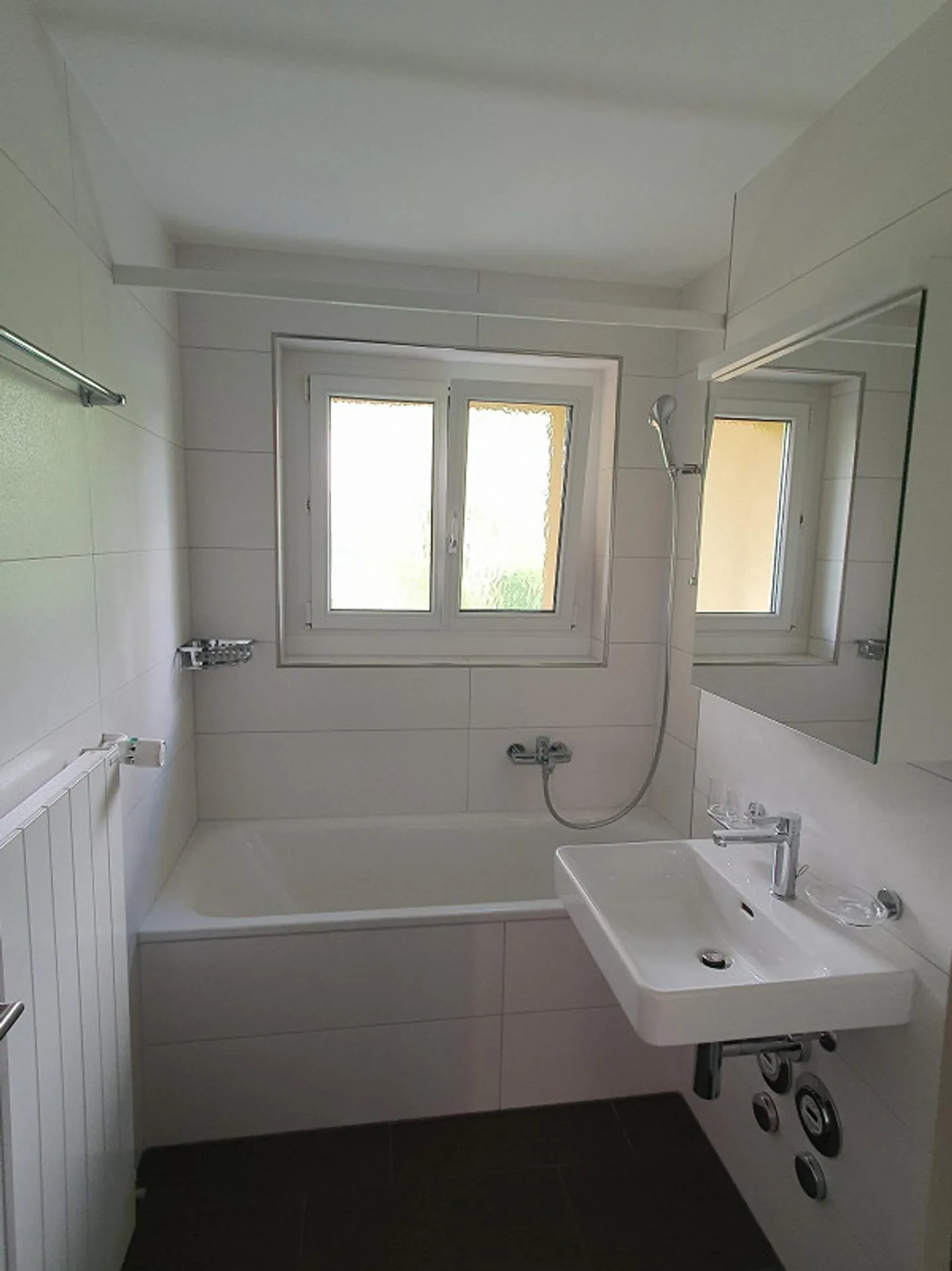 Appartamento attraente di 3.0 stanze - Foto 3 di 6