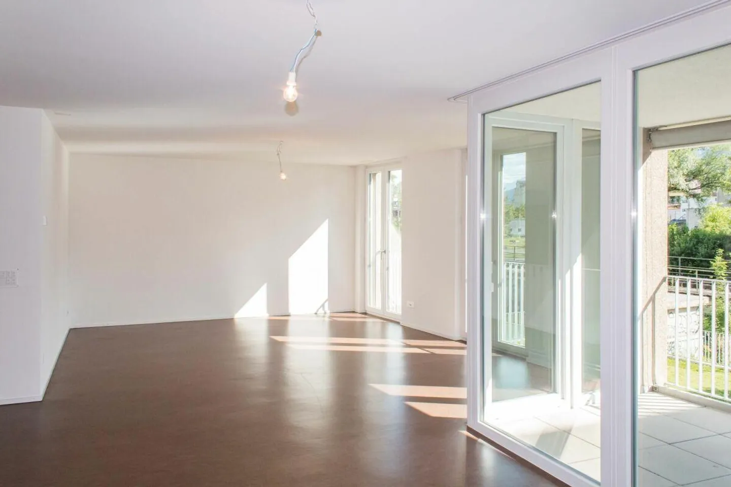 Top apartment near city center and train station - Photo 3 of 12