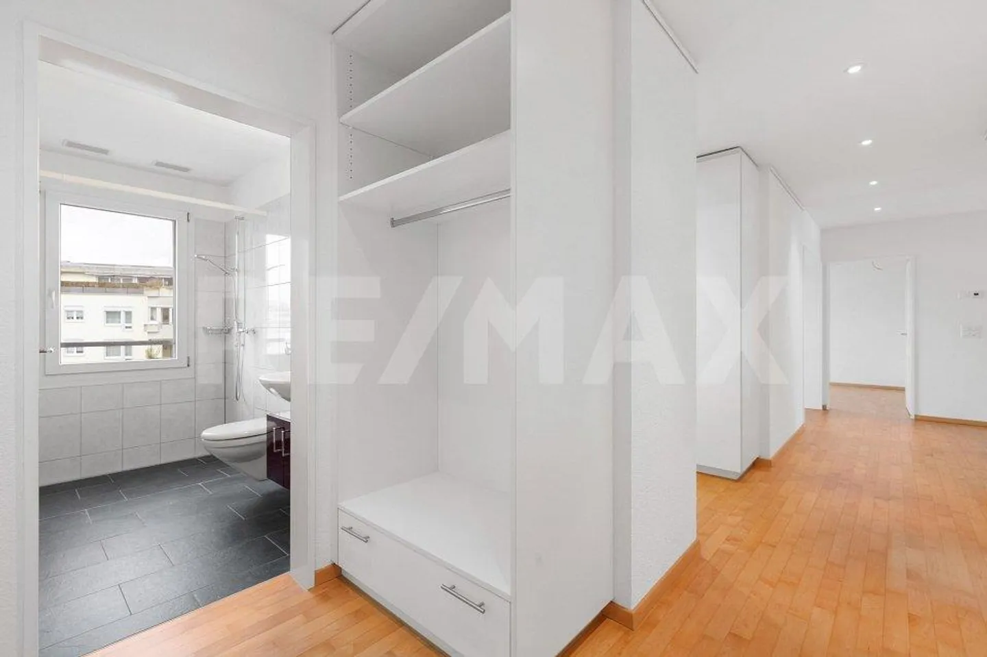 Appartement spacieux de 3,5 pièces avec vue panoramique - Photo 7 sur 13
