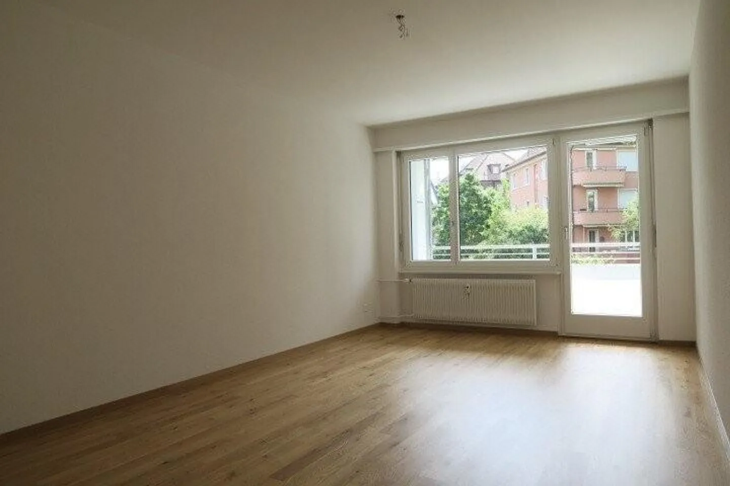 Bright, modern apartment in the Länggass district - Photo 3 of 8