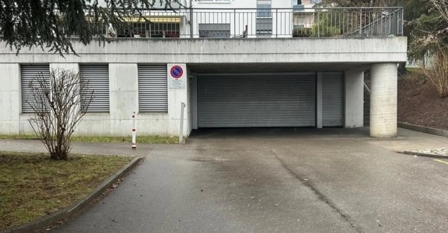 Innenparkplatz zur Miete in Matran - Foto 1 von 2