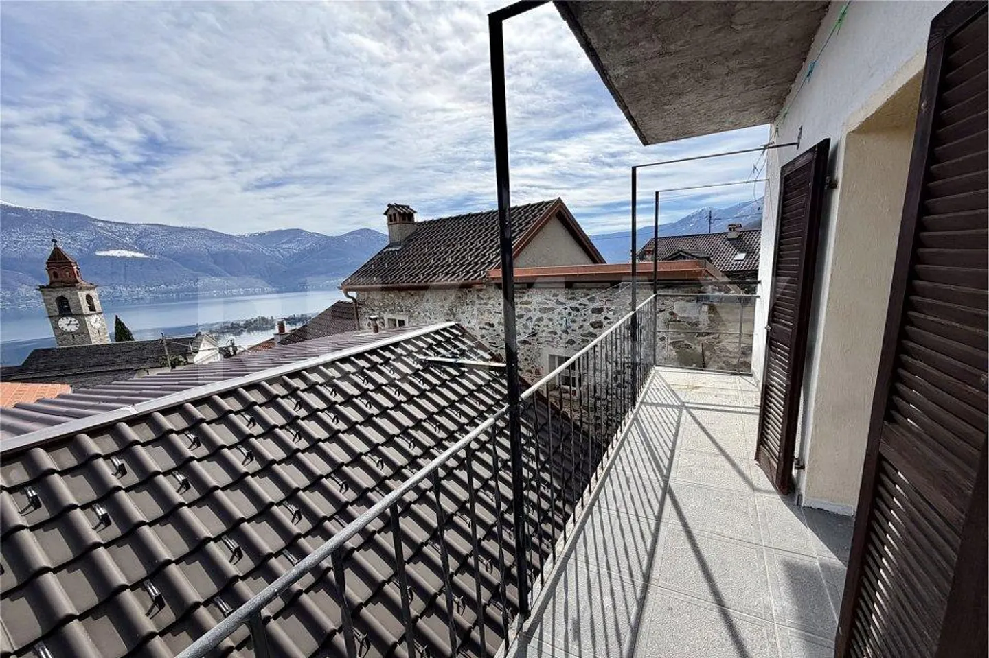 Maison de noyau avec vue sur le lac à rénover - charme authentique à... - Photo 4 sur 13
