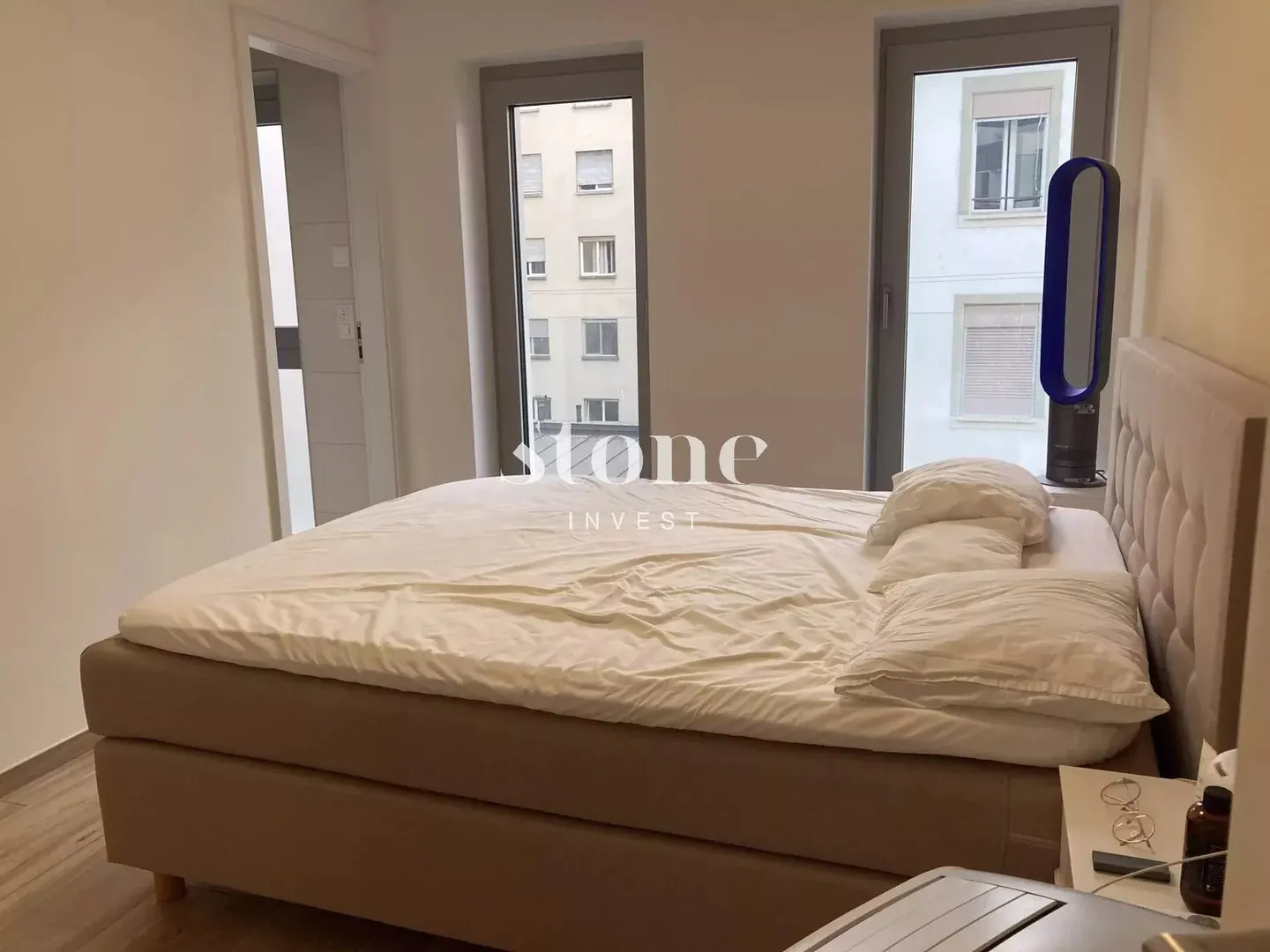 Appartement de quatre pièces avec terrasse au cœur des Pâquis, près du lac - Photo 3 sur 12