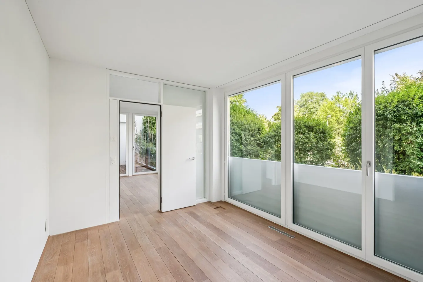 Residential Property for Design Enthusiasts - Photo 10 of 15