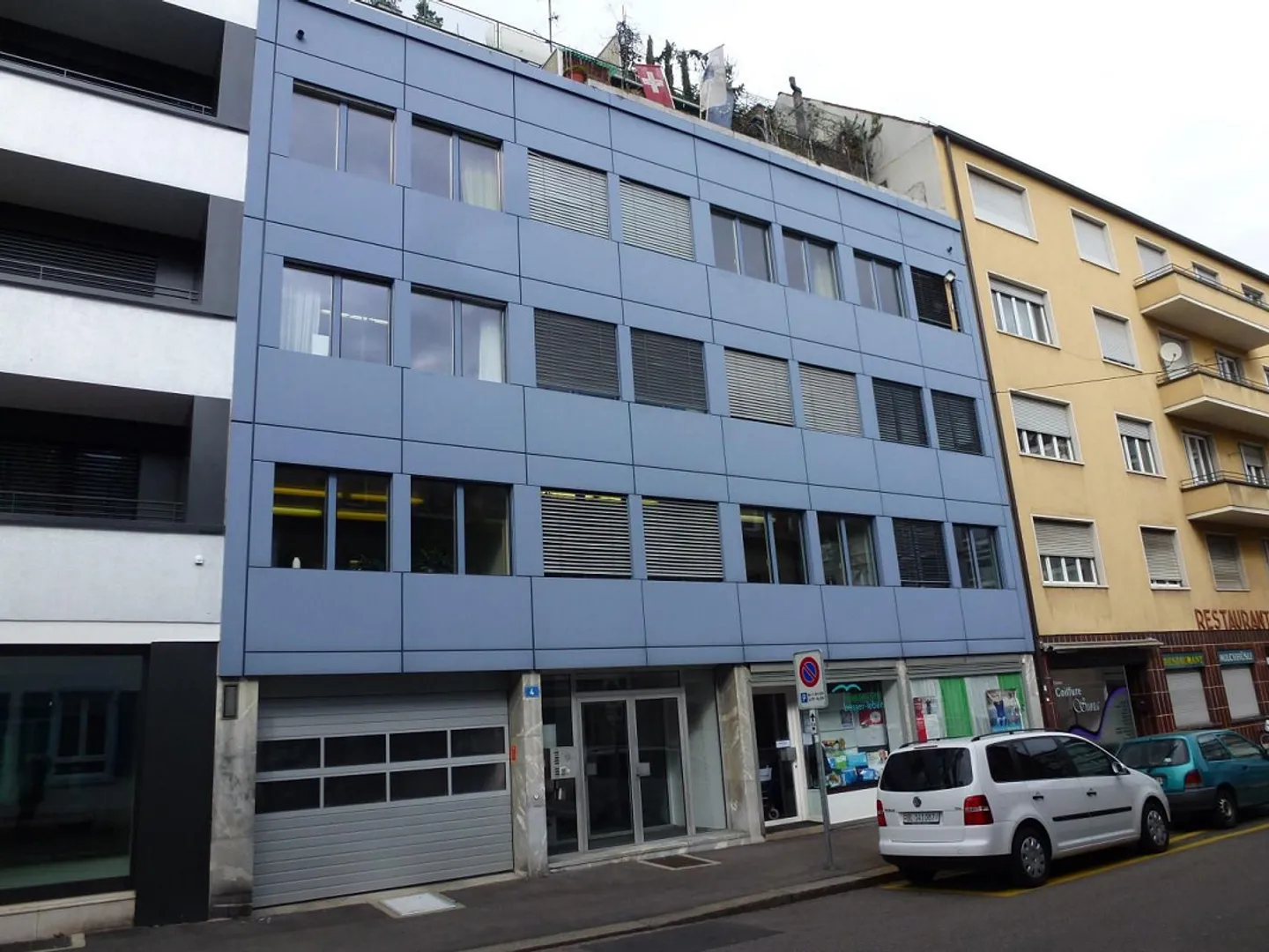 6-Room Office Spaces on Hegenheimerstrasse - Photo 11 of 12