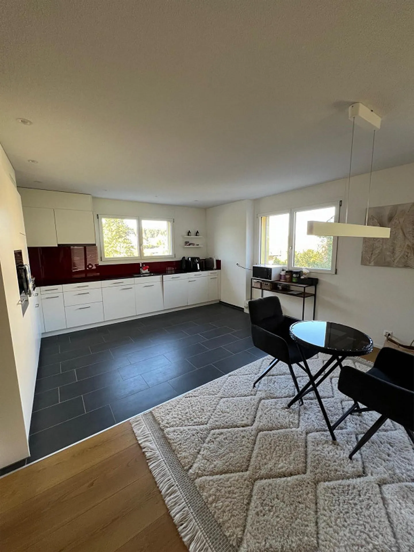 Appartement 5.5 pièces à Safenwil AG avec terrasse spacieuse - Photo 2 sur 11