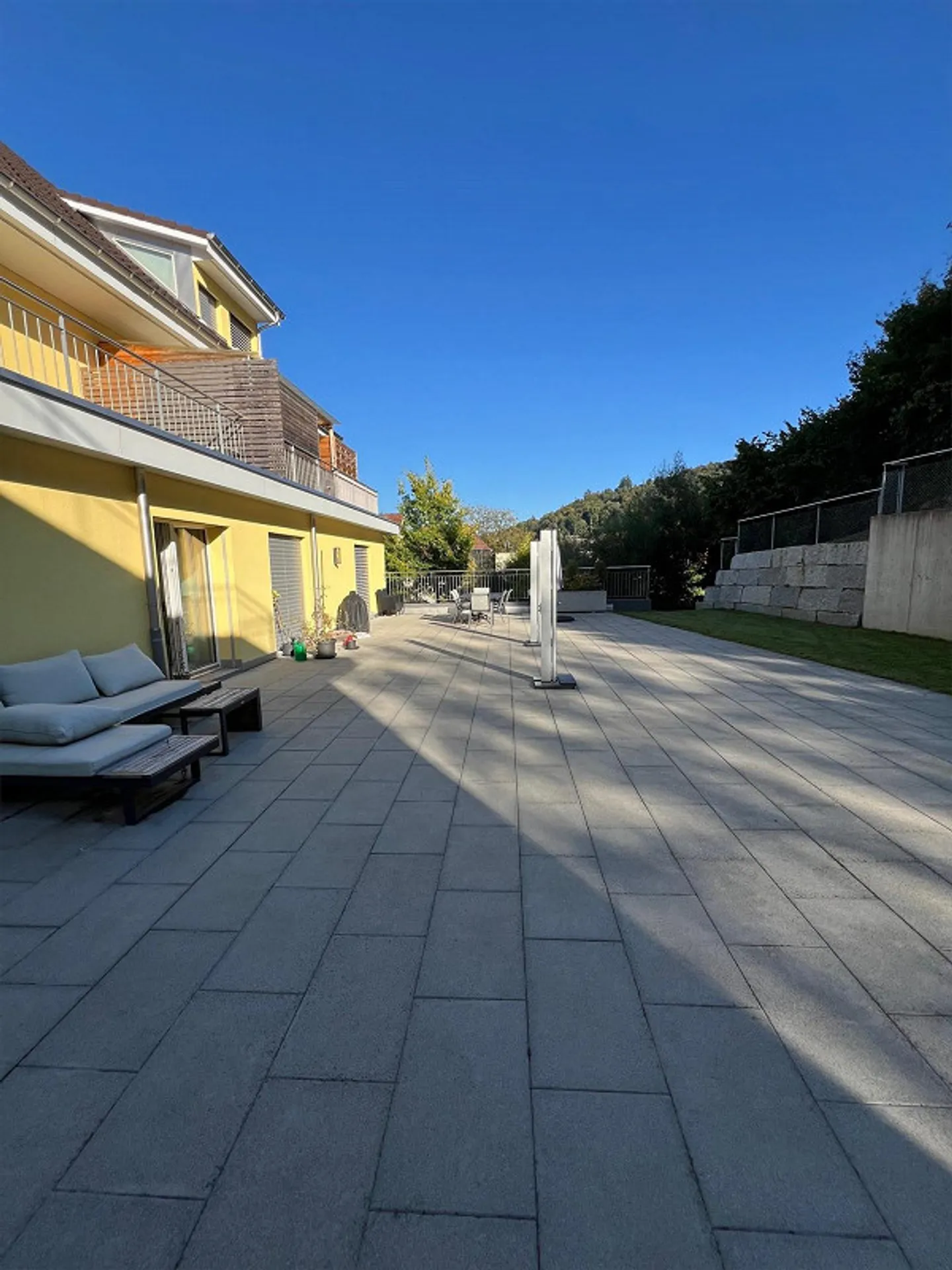 Appartement 5.5 pièces à Safenwil AG avec terrasse spacieuse - Photo 9 sur 11