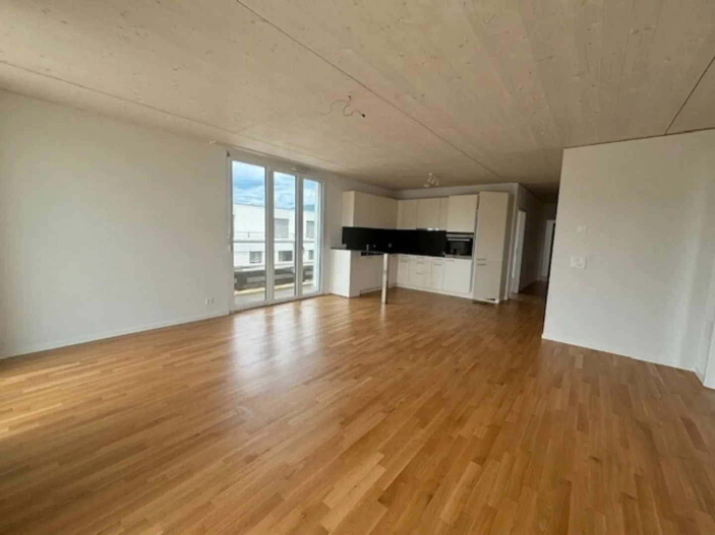 LE TICLE: New apartments for rent - Photo 3 of 13