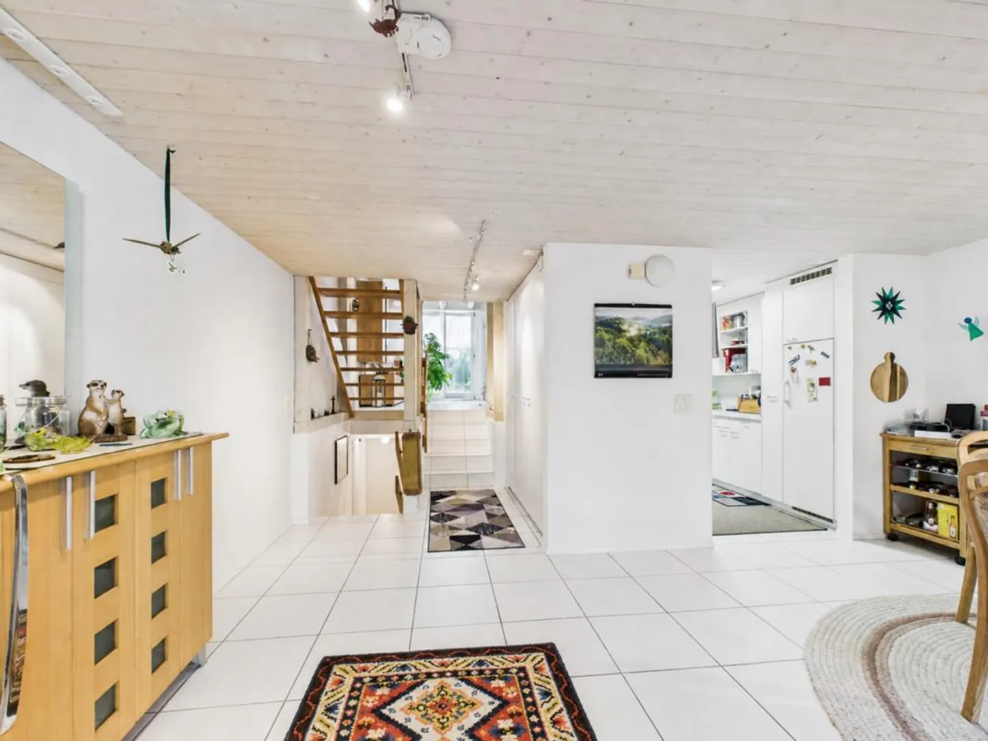 Family-friendly terraced house with sunny garden - Photo 4 of 21