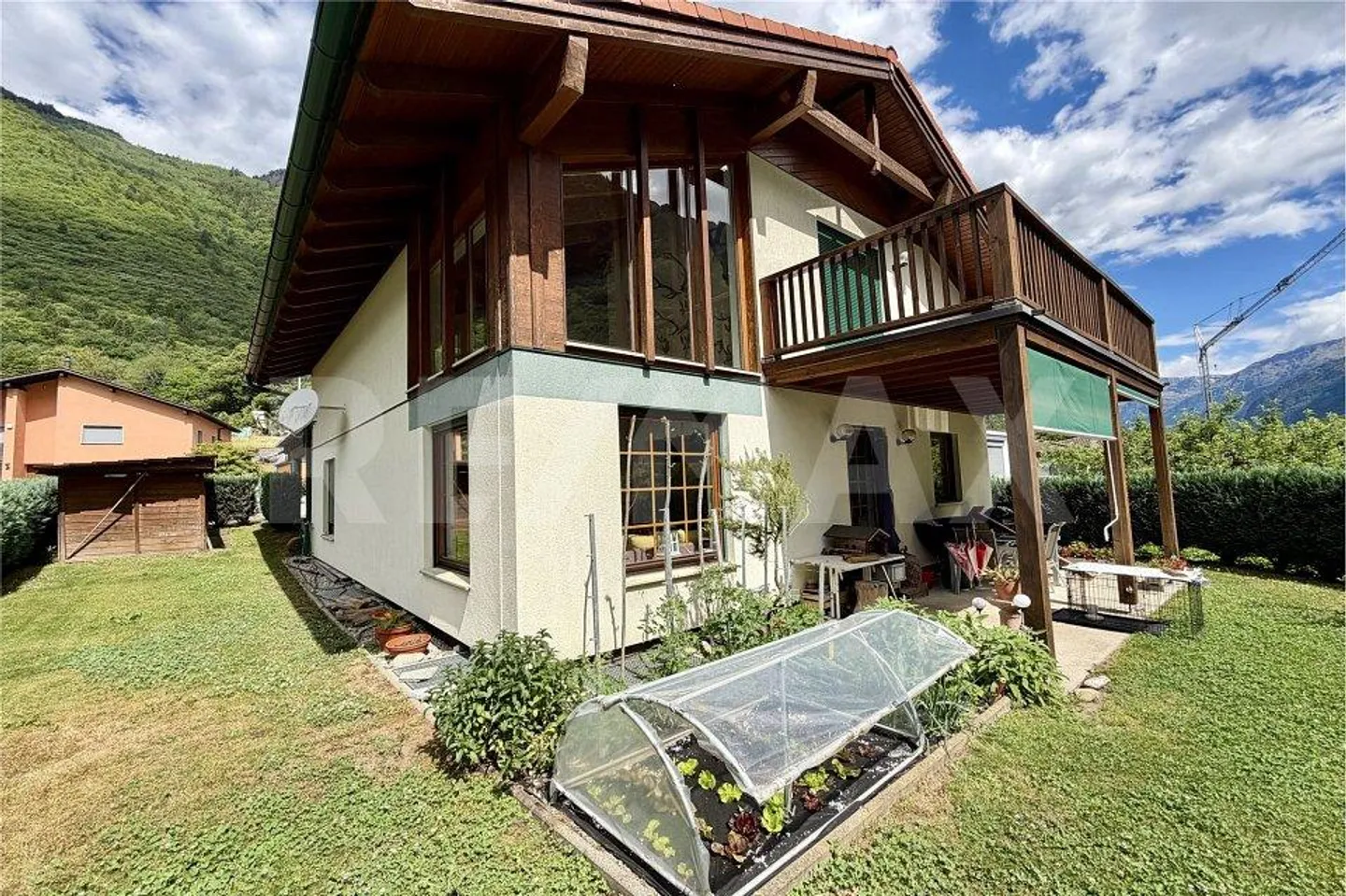 Modernes Einfamilienhaus in Cama - Foto 11 von 13