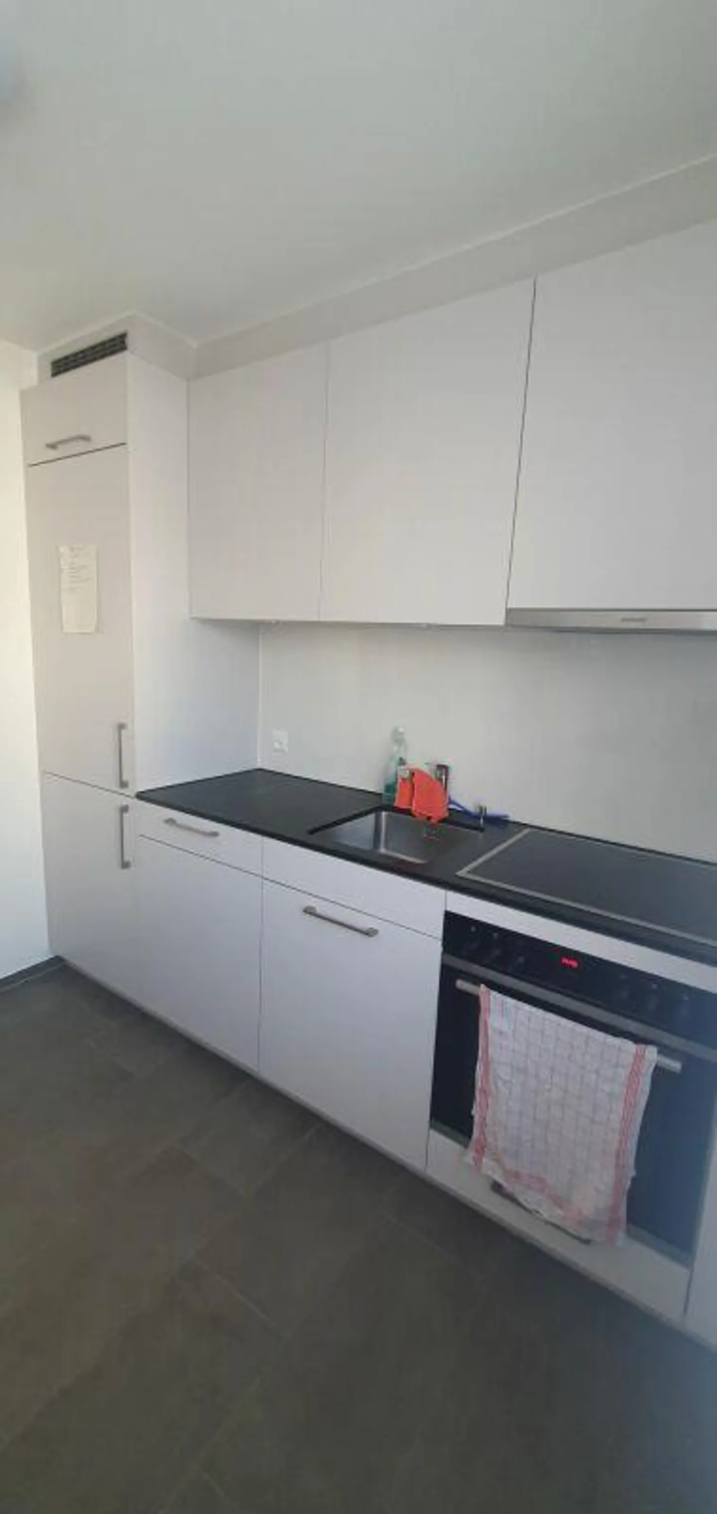 4-room apartment with balcony and magnificent views - Photo 1 of 12