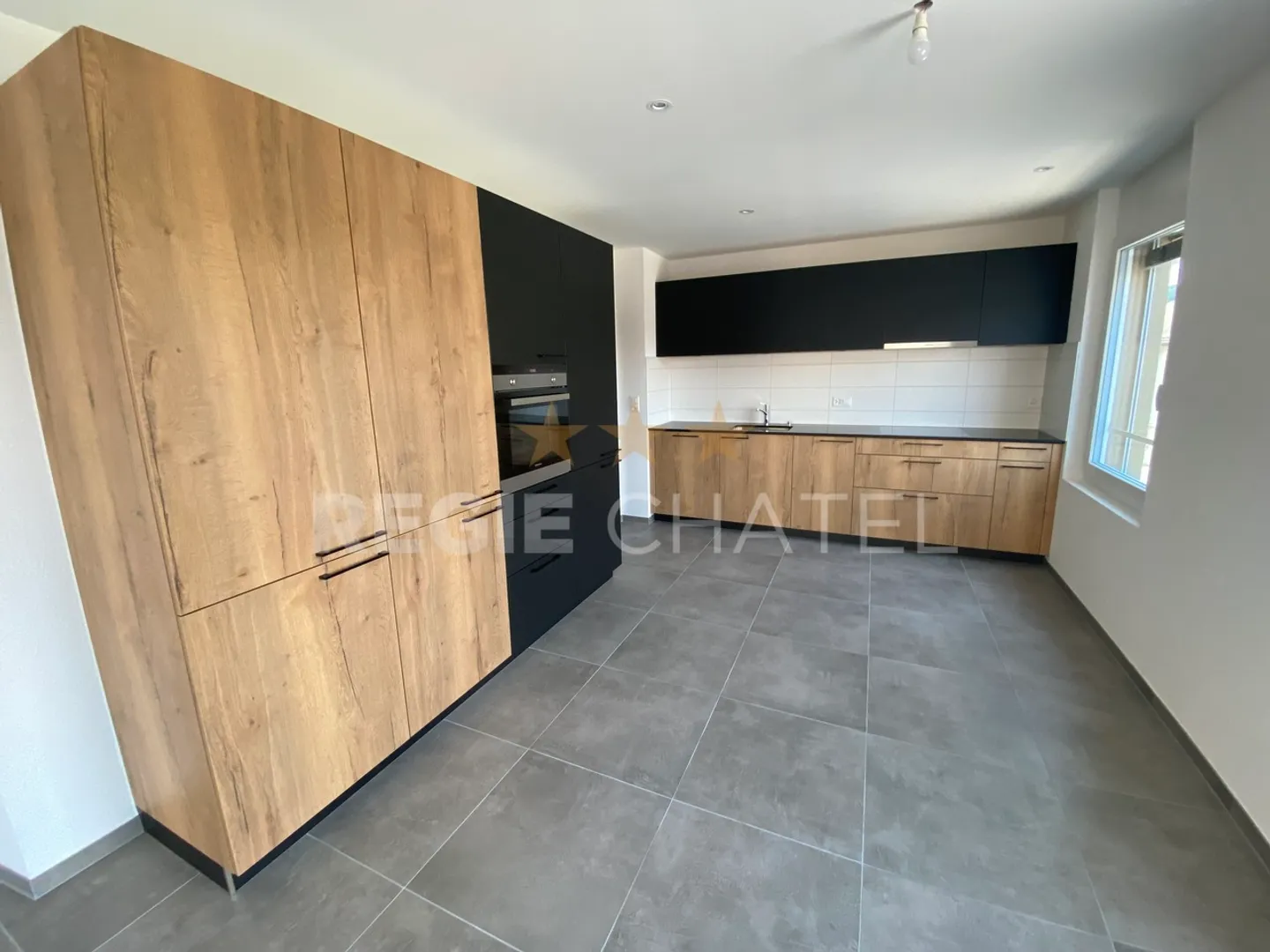 Bel appartamento di 4.5 locali al 1° piano - Foto 1 di 5